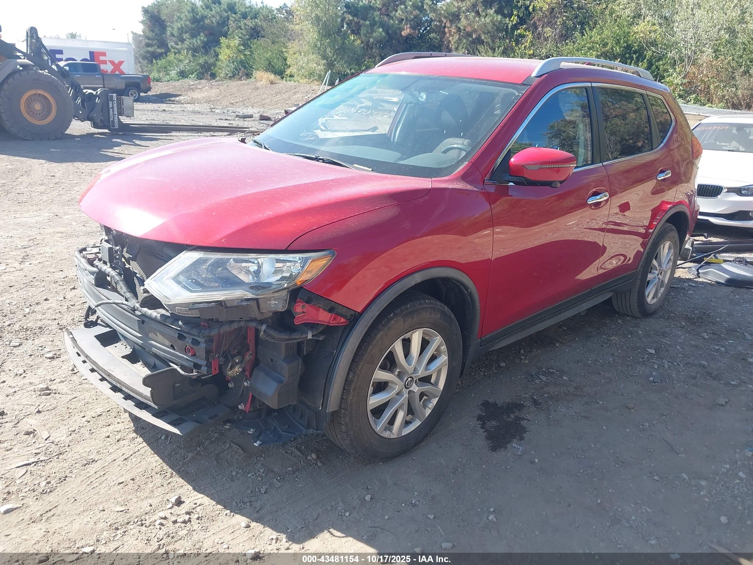 NISSAN ROGUE image 2