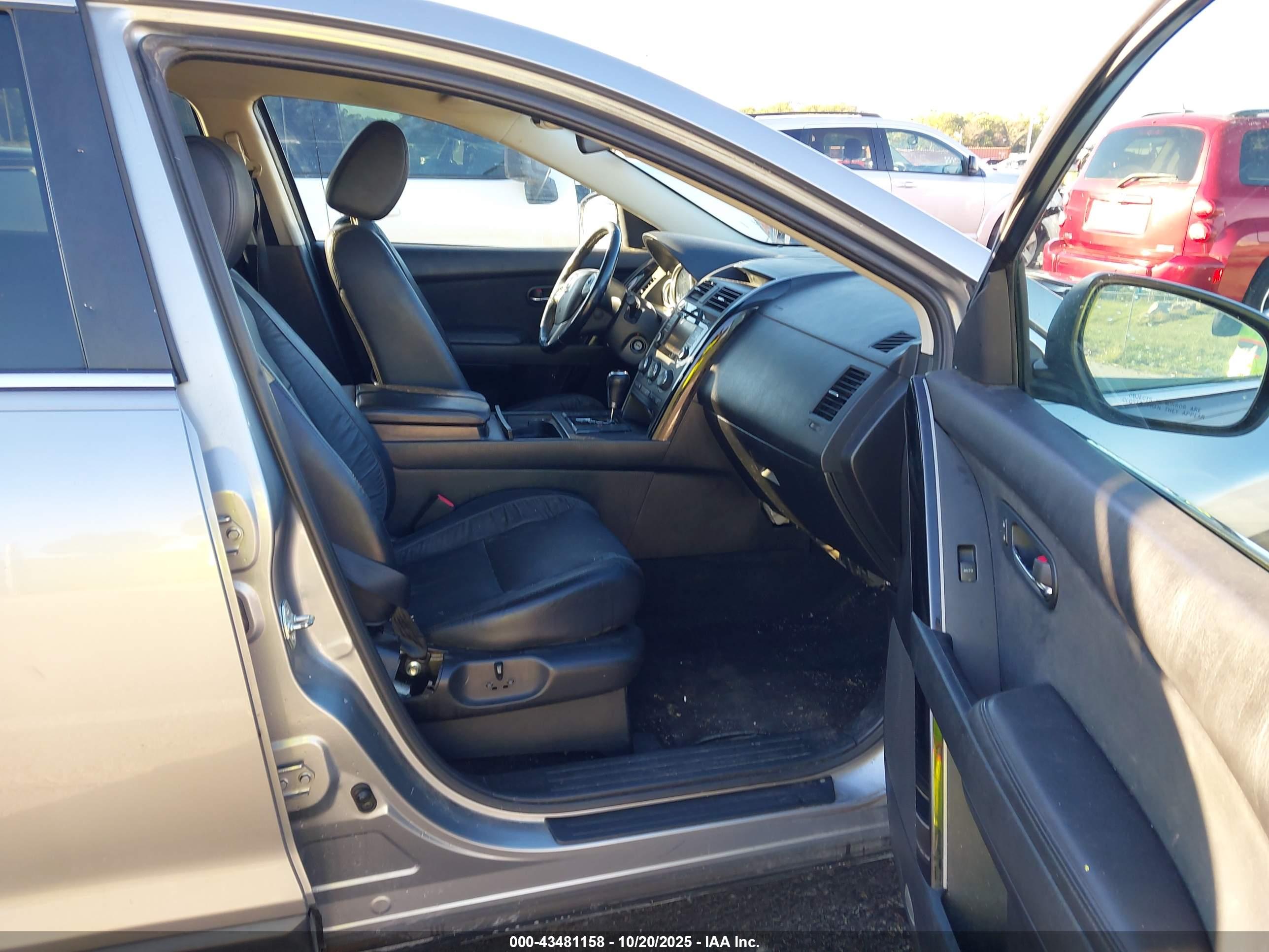 MAZDA CX-9 image 5