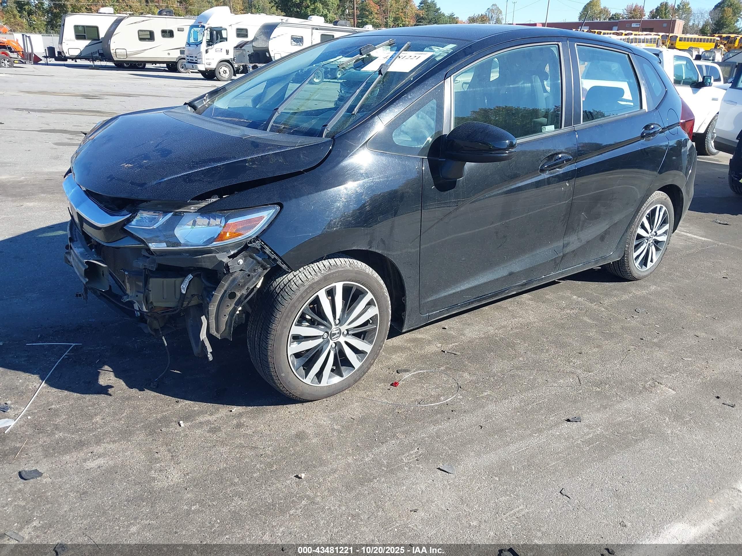 HONDA FIT image 2