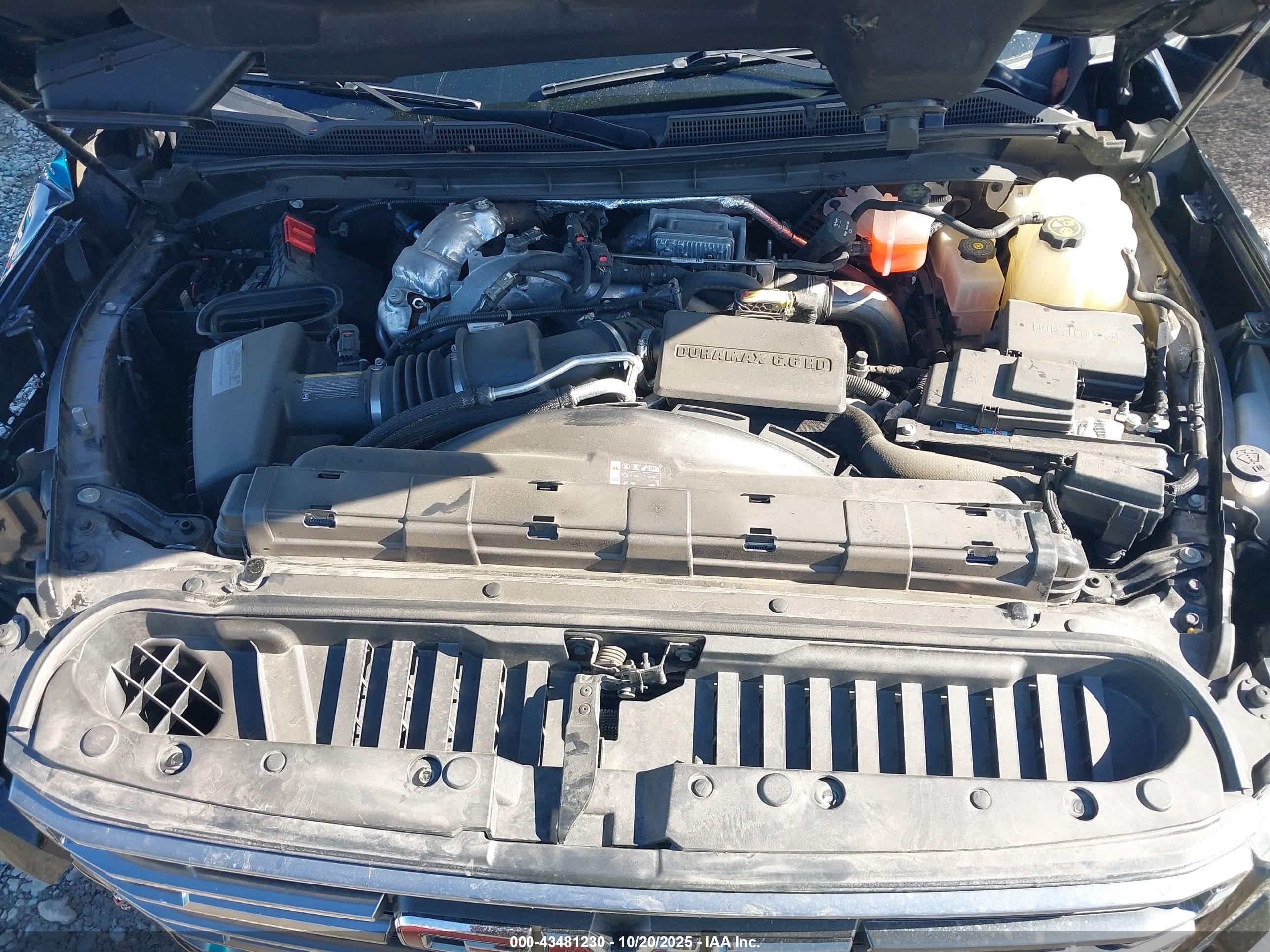 GMC SIERRA image 10
