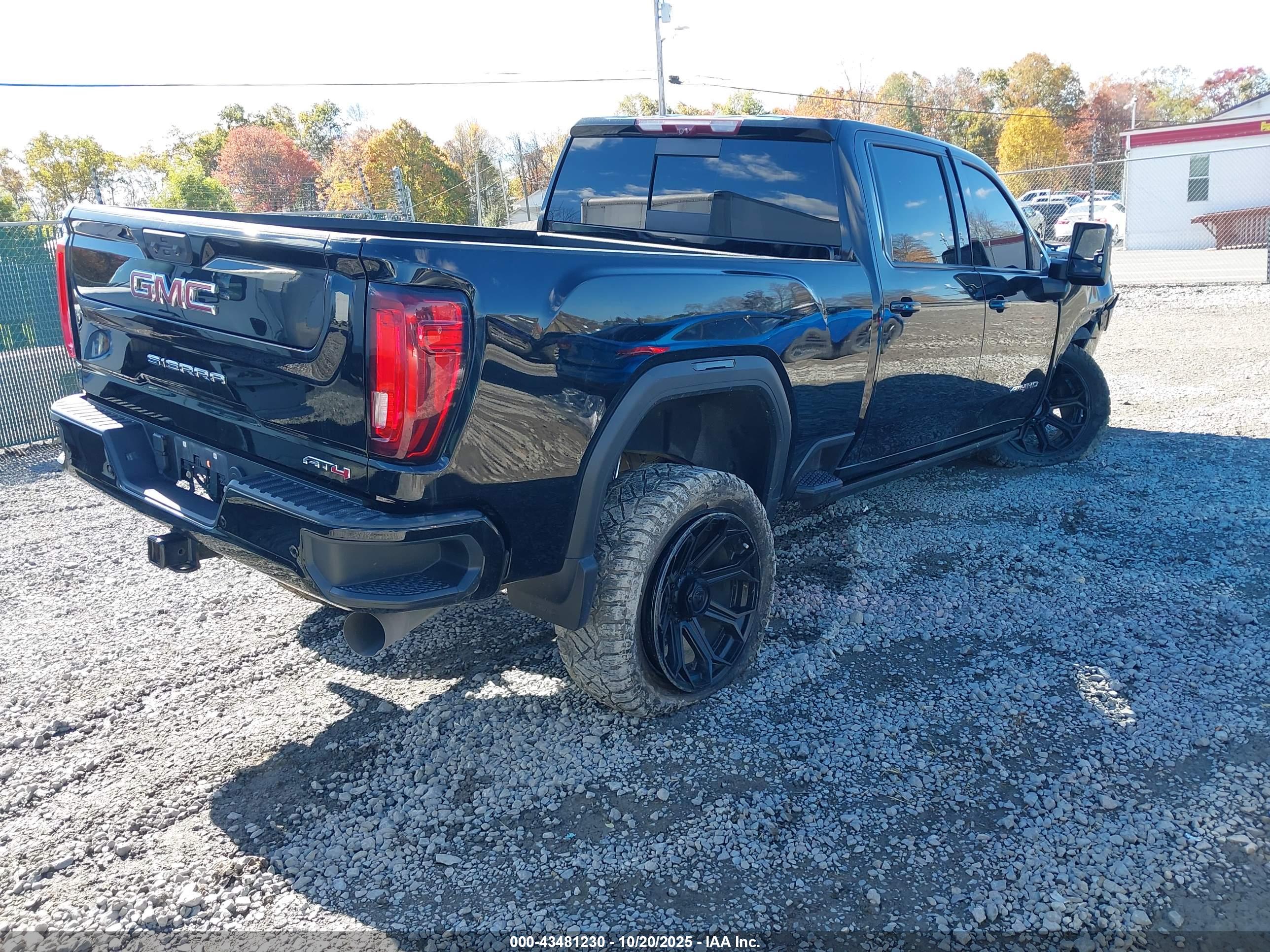 GMC SIERRA image 4