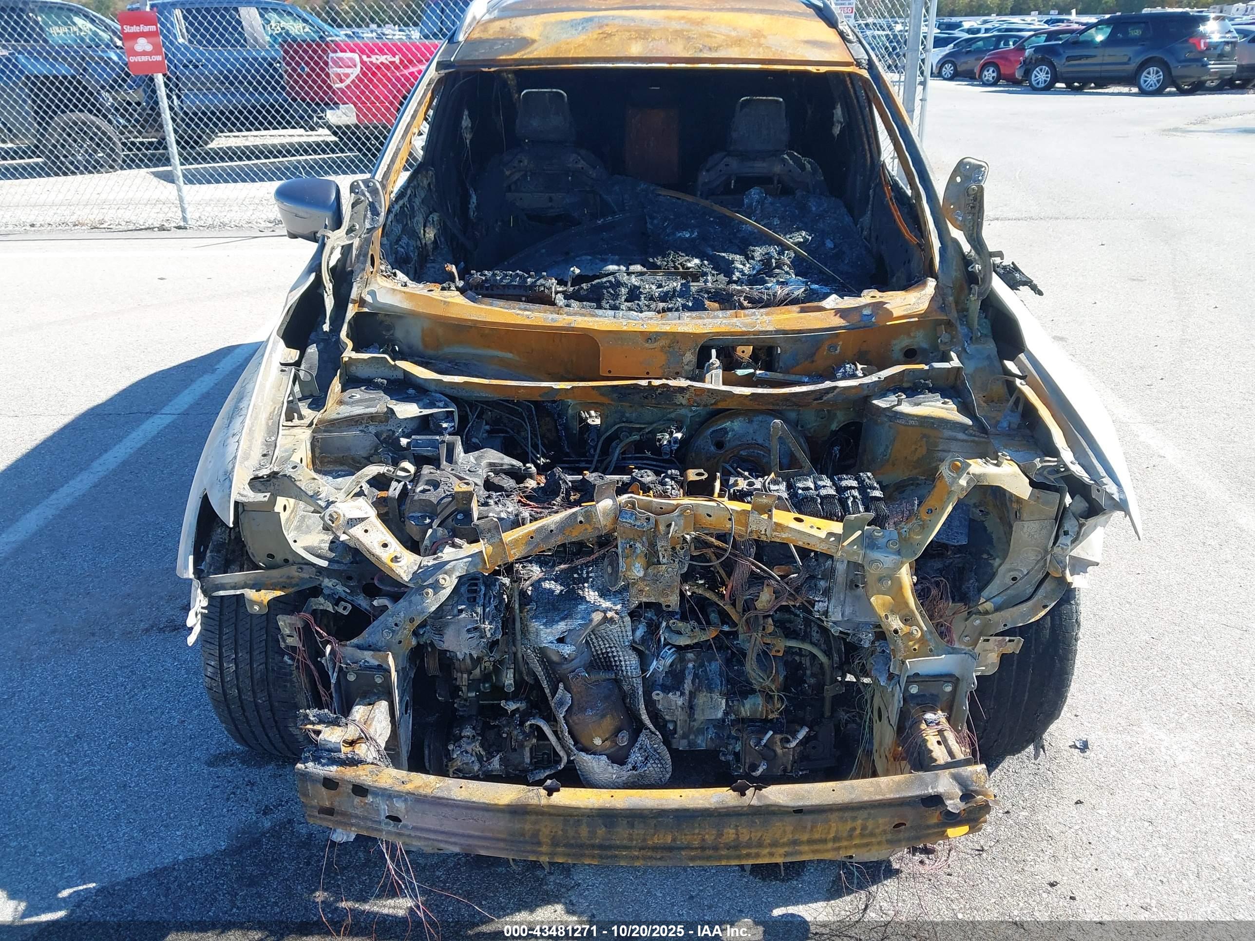 NISSAN ROGUE image 10