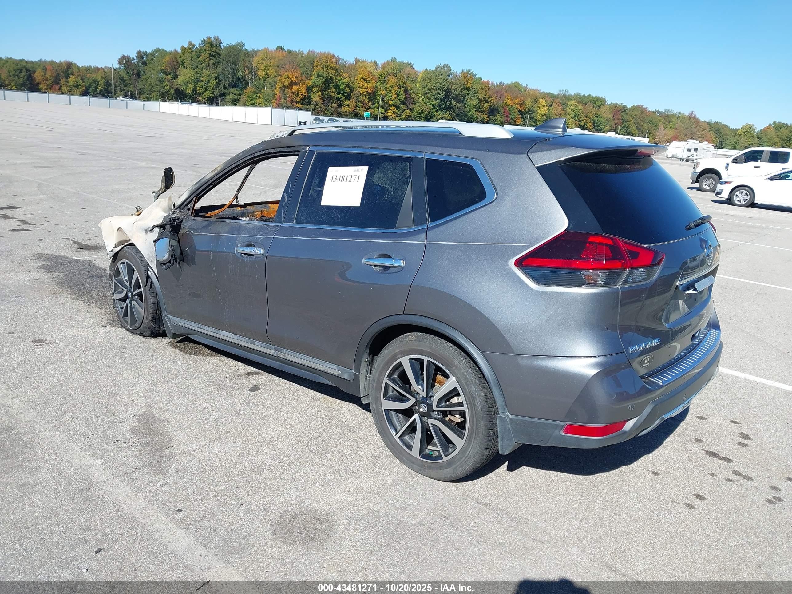 NISSAN ROGUE image 3