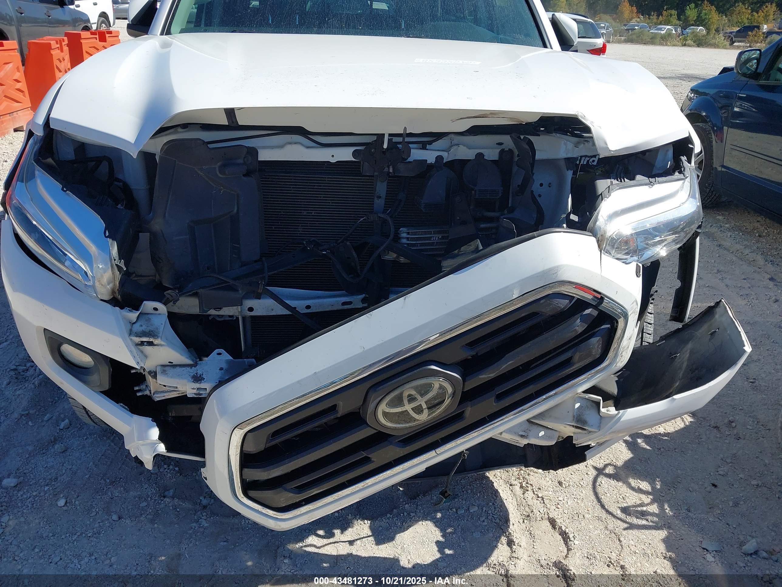 TOYOTA TACOMA image 6