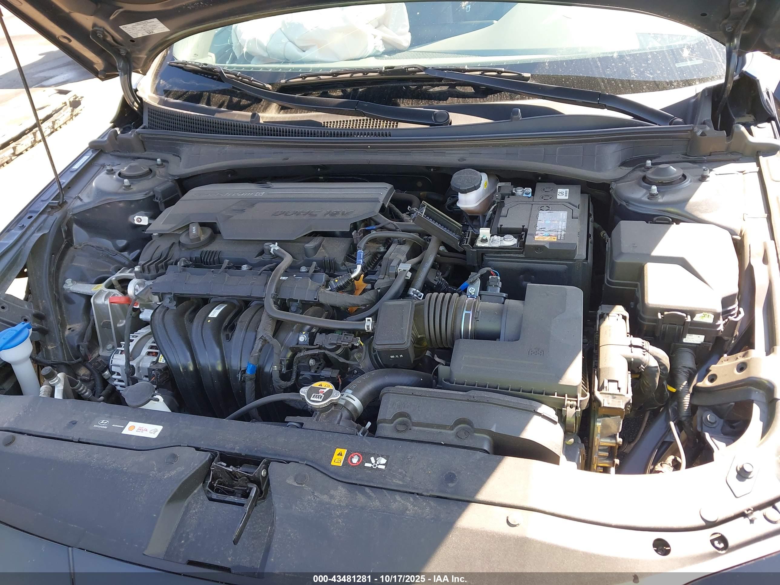 HYUNDAI ELANTRA image 10