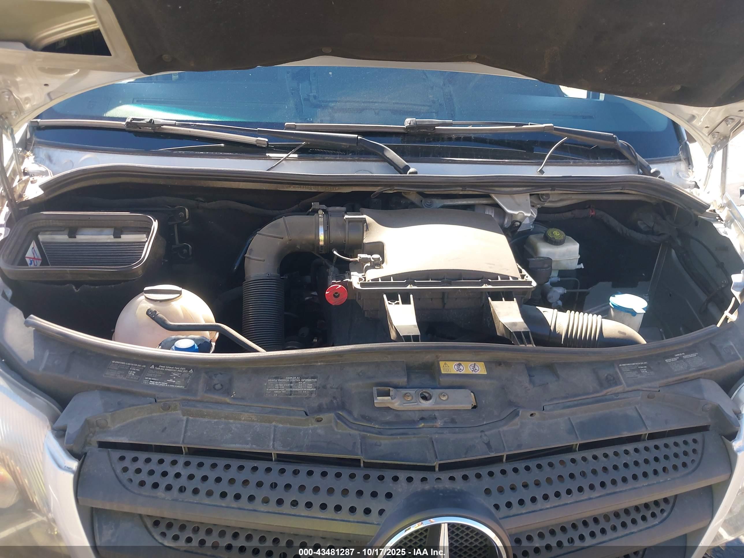 MERCEDES-BENZ SPRINTER image 10