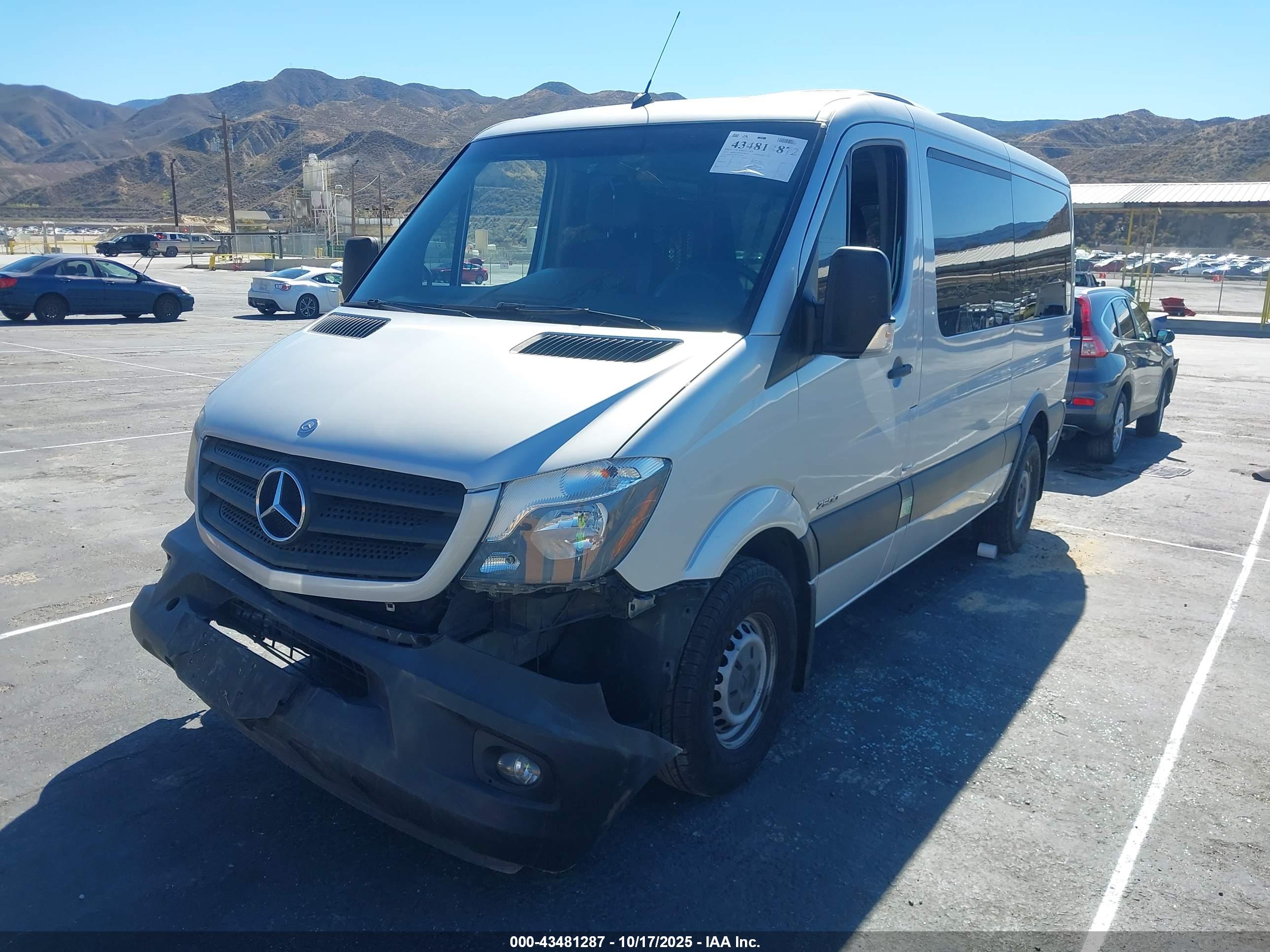 MERCEDES-BENZ SPRINTER image 2