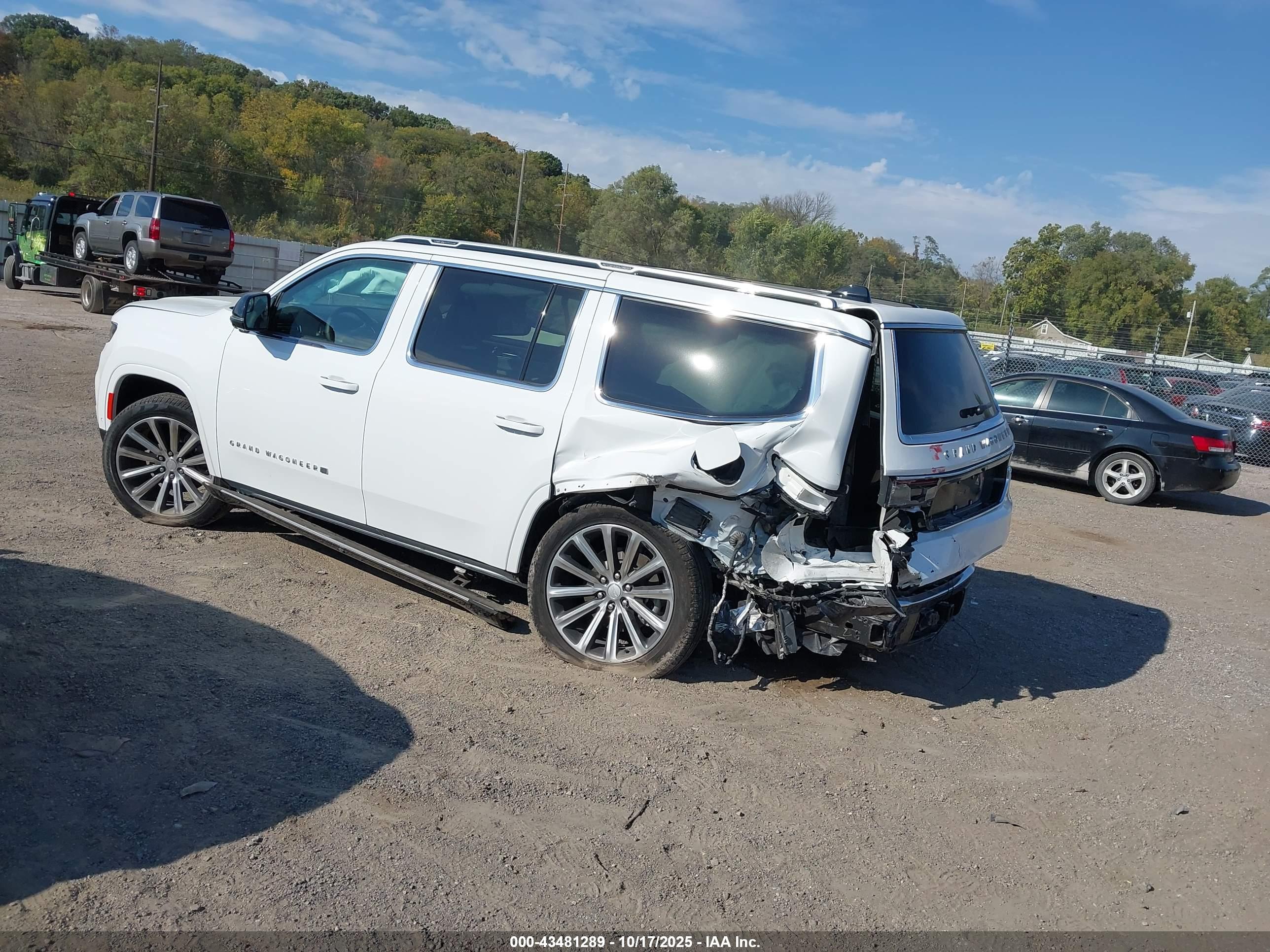 JEEP GRAND image 3