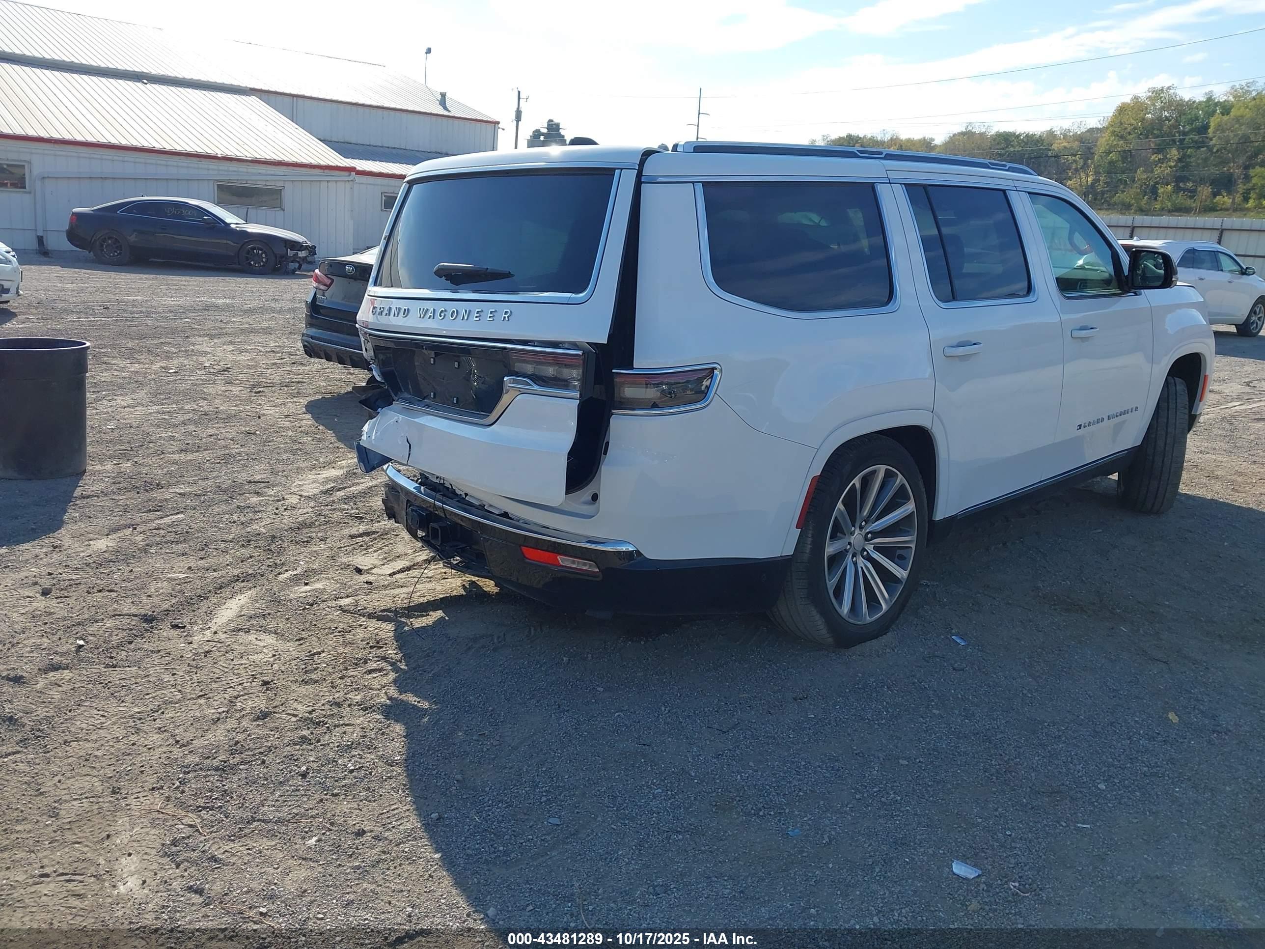 JEEP GRAND image 4