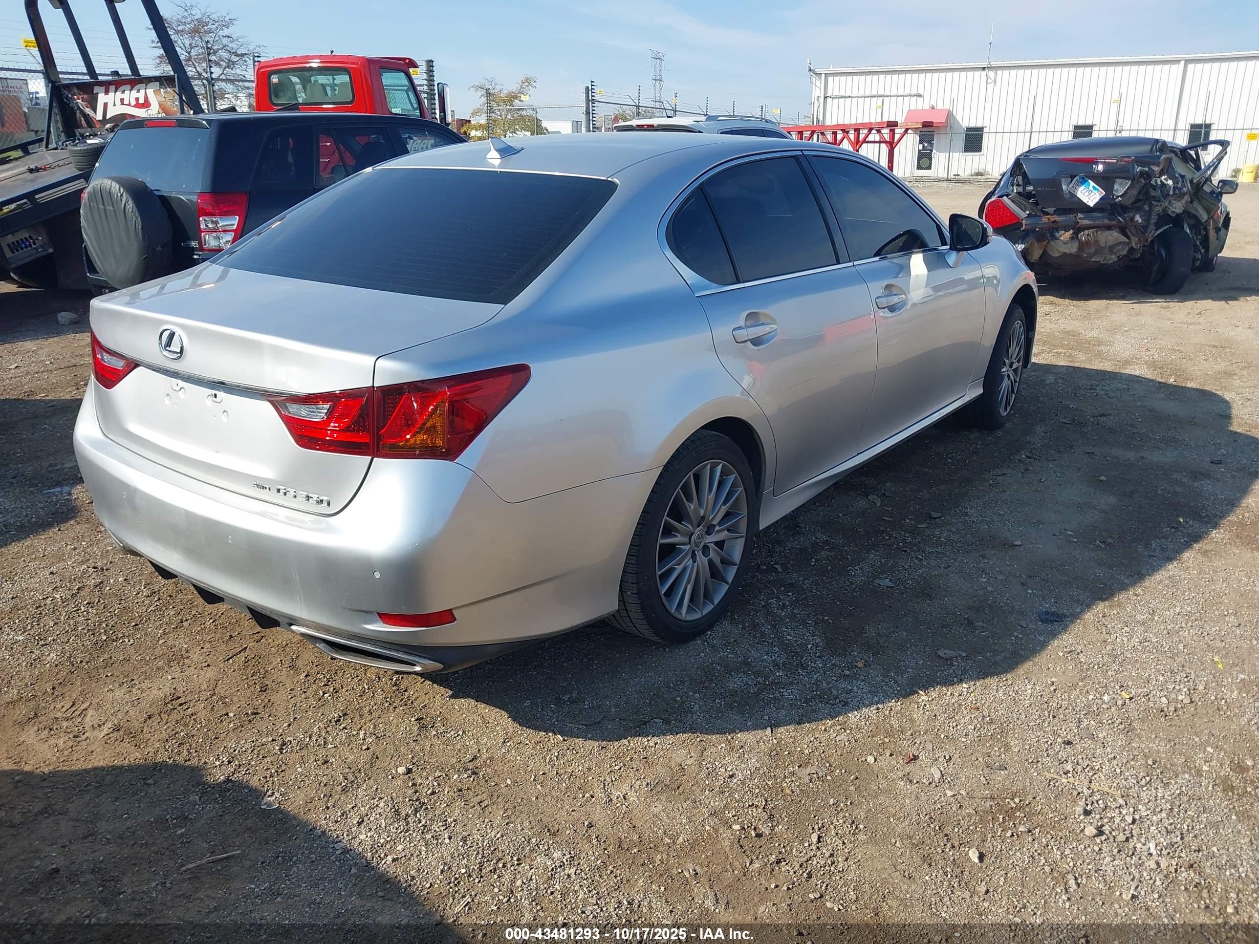 LEXUS GS image 4
