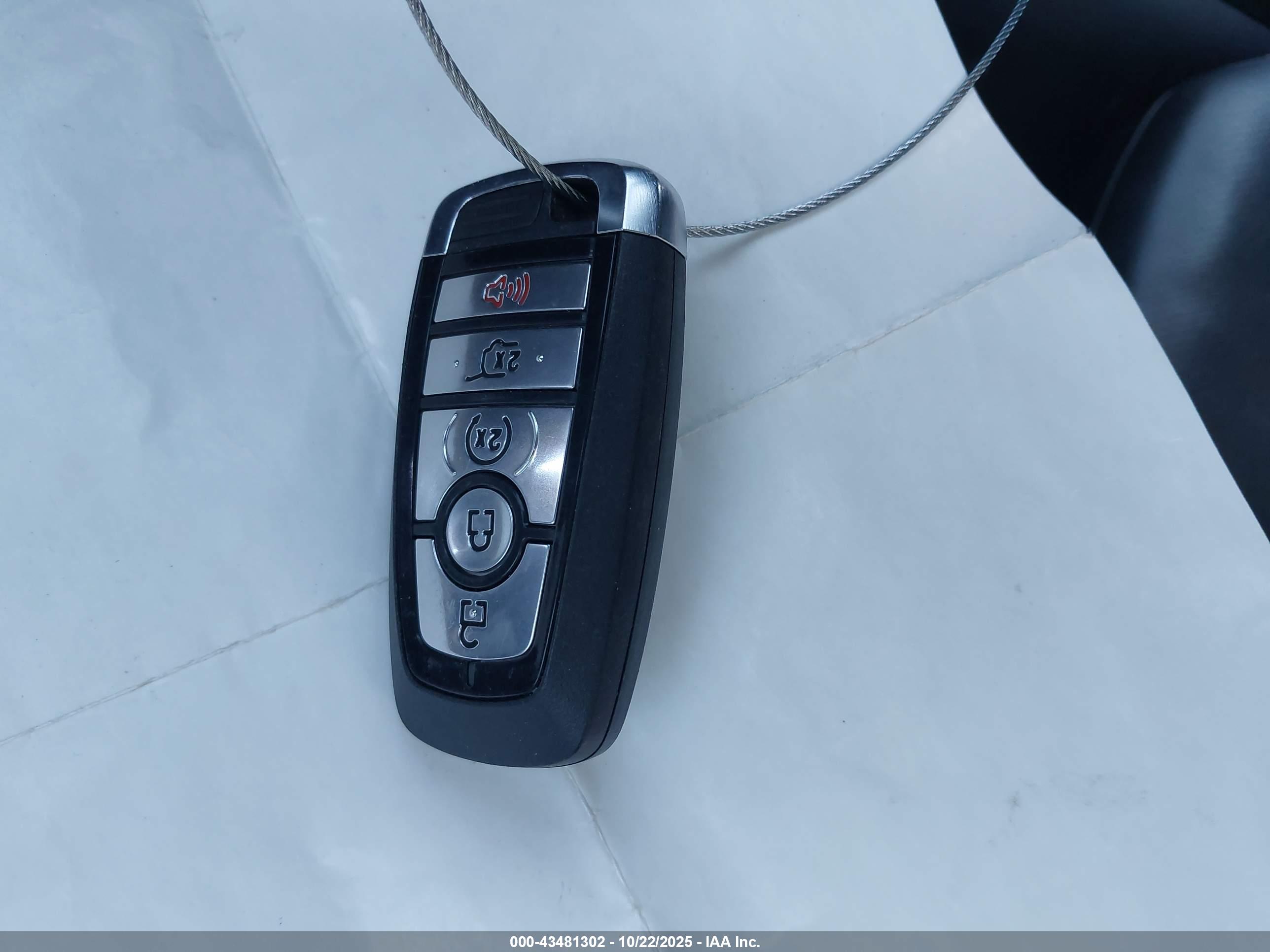 FORD ESCAPE image 11