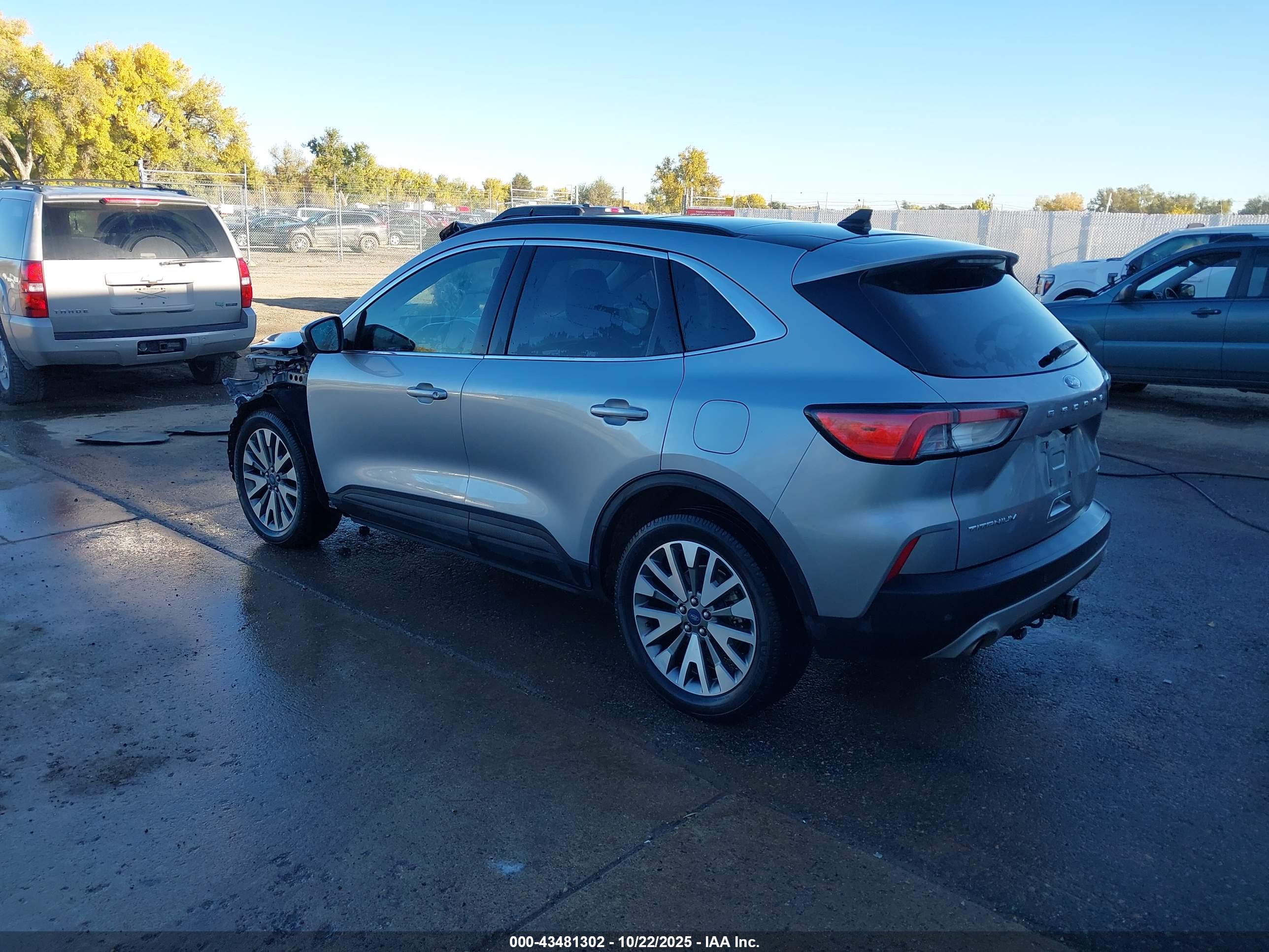 FORD ESCAPE image 3
