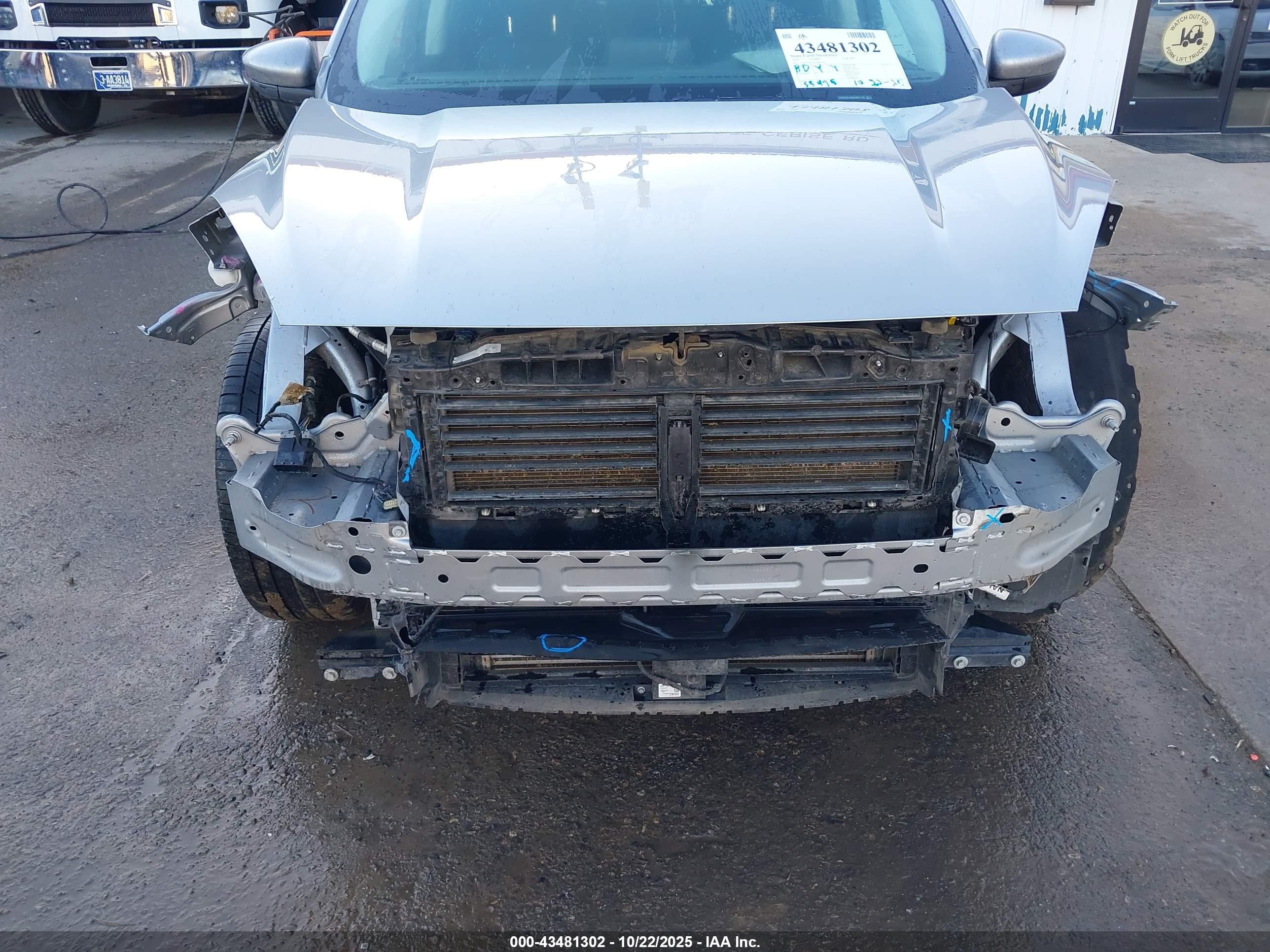 FORD ESCAPE image 6