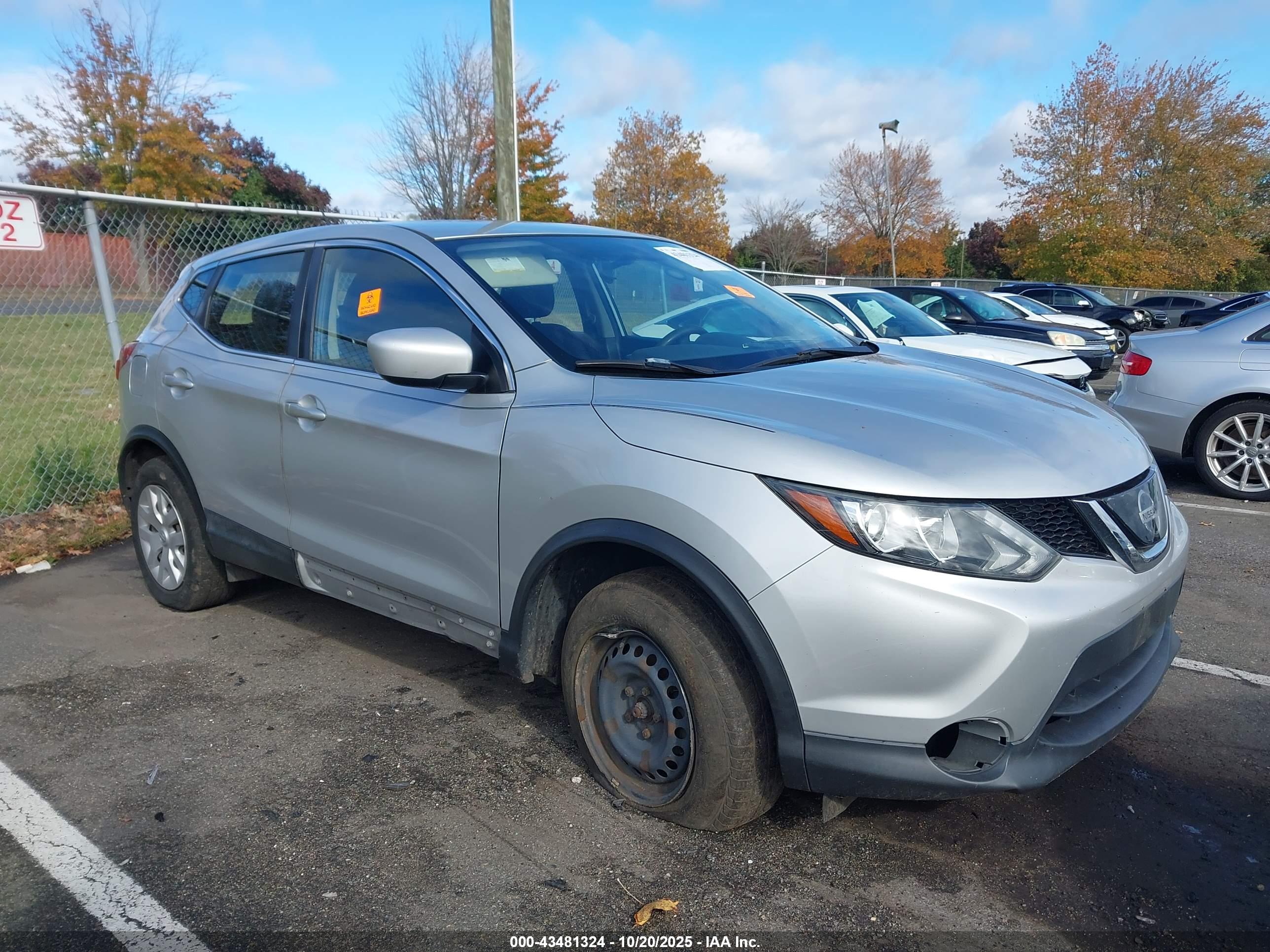 NISSAN ROGUE image 6