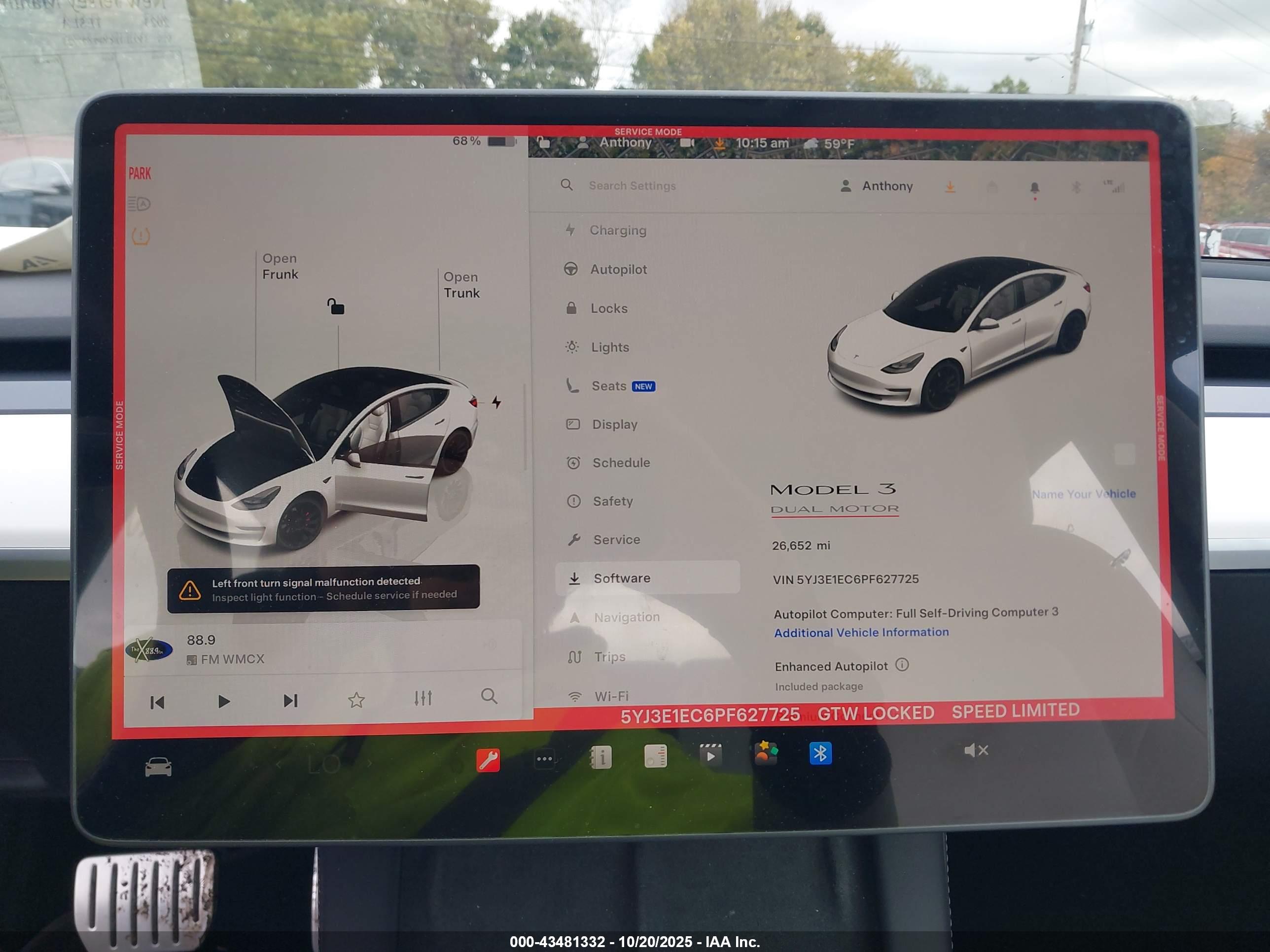 TESLA MODEL image 7