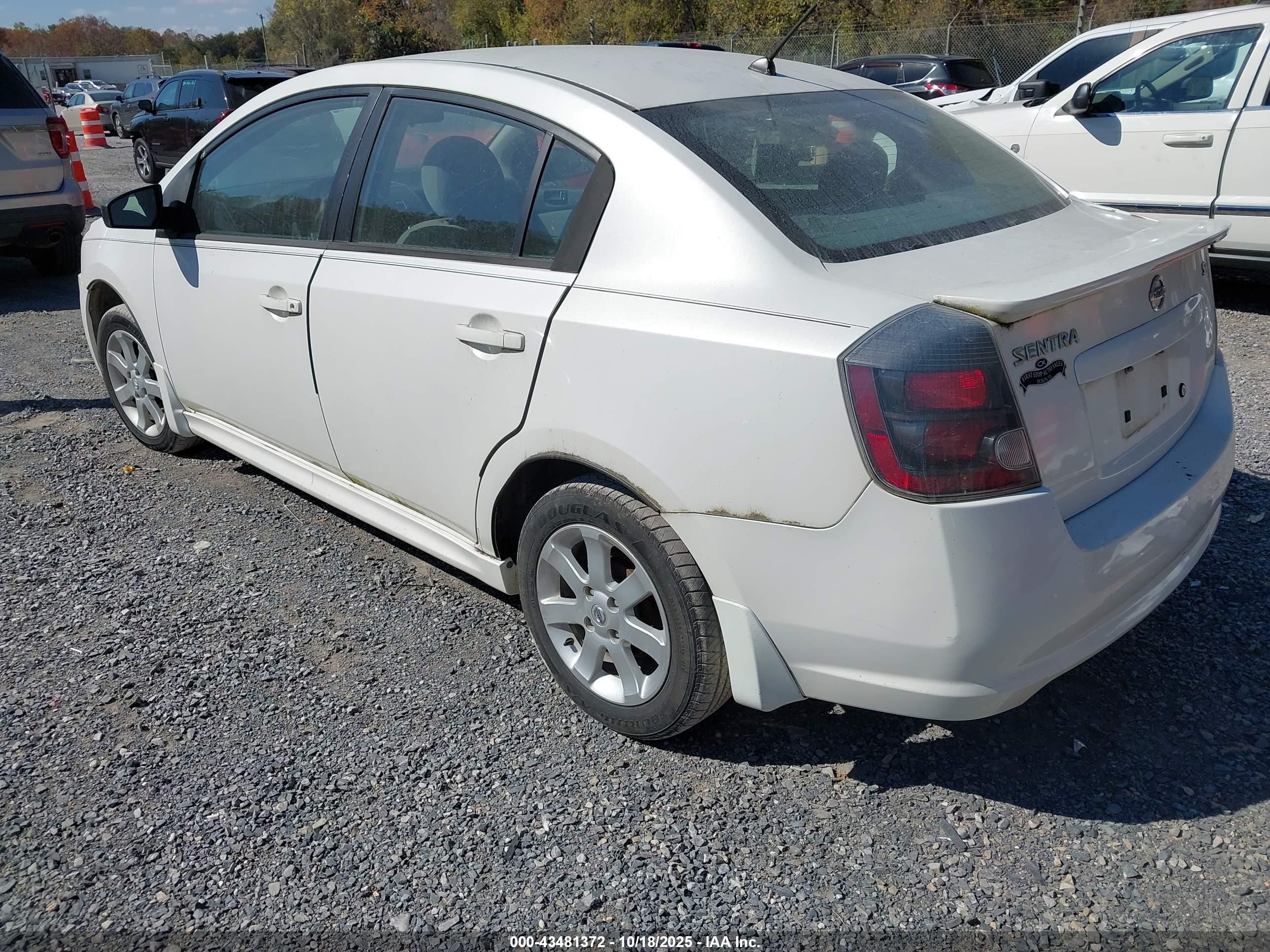 NISSAN SENTRA image 3