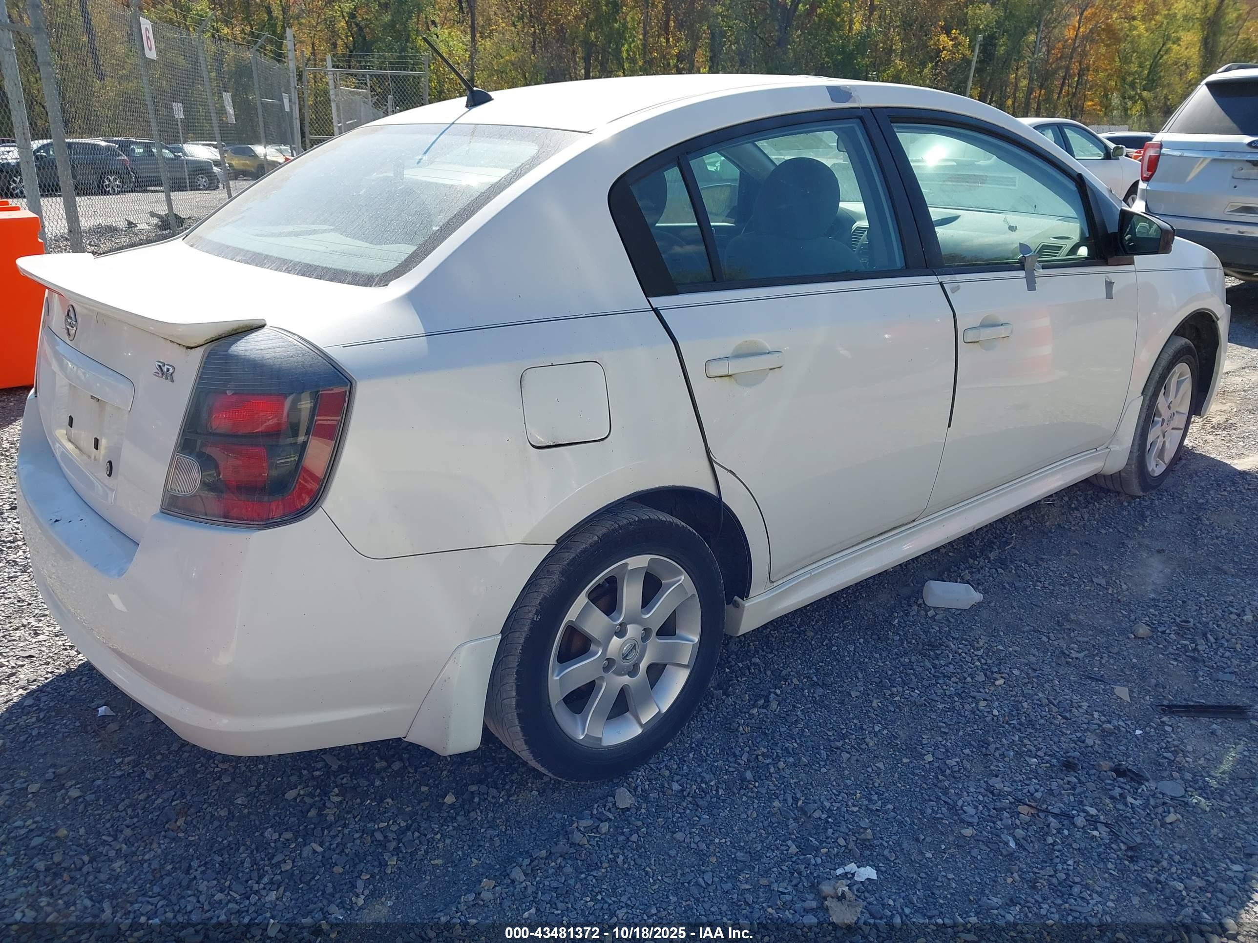 NISSAN SENTRA image 4