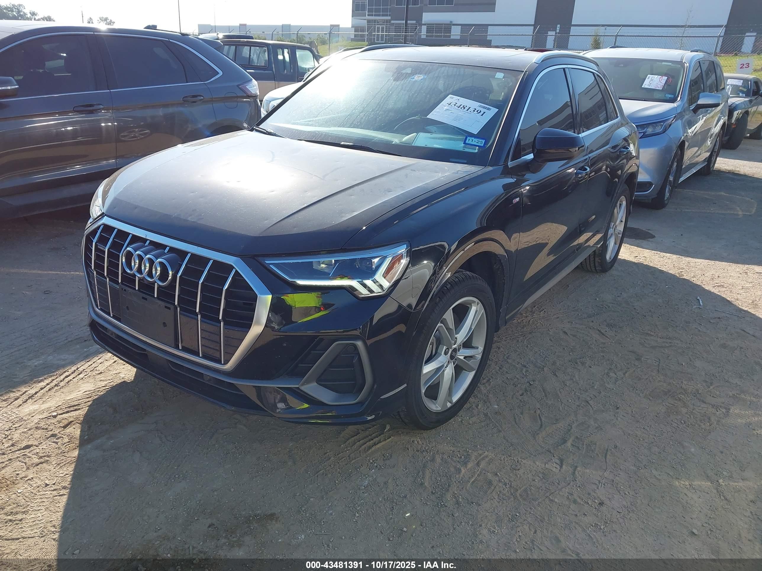 AUDI Q3 image 2