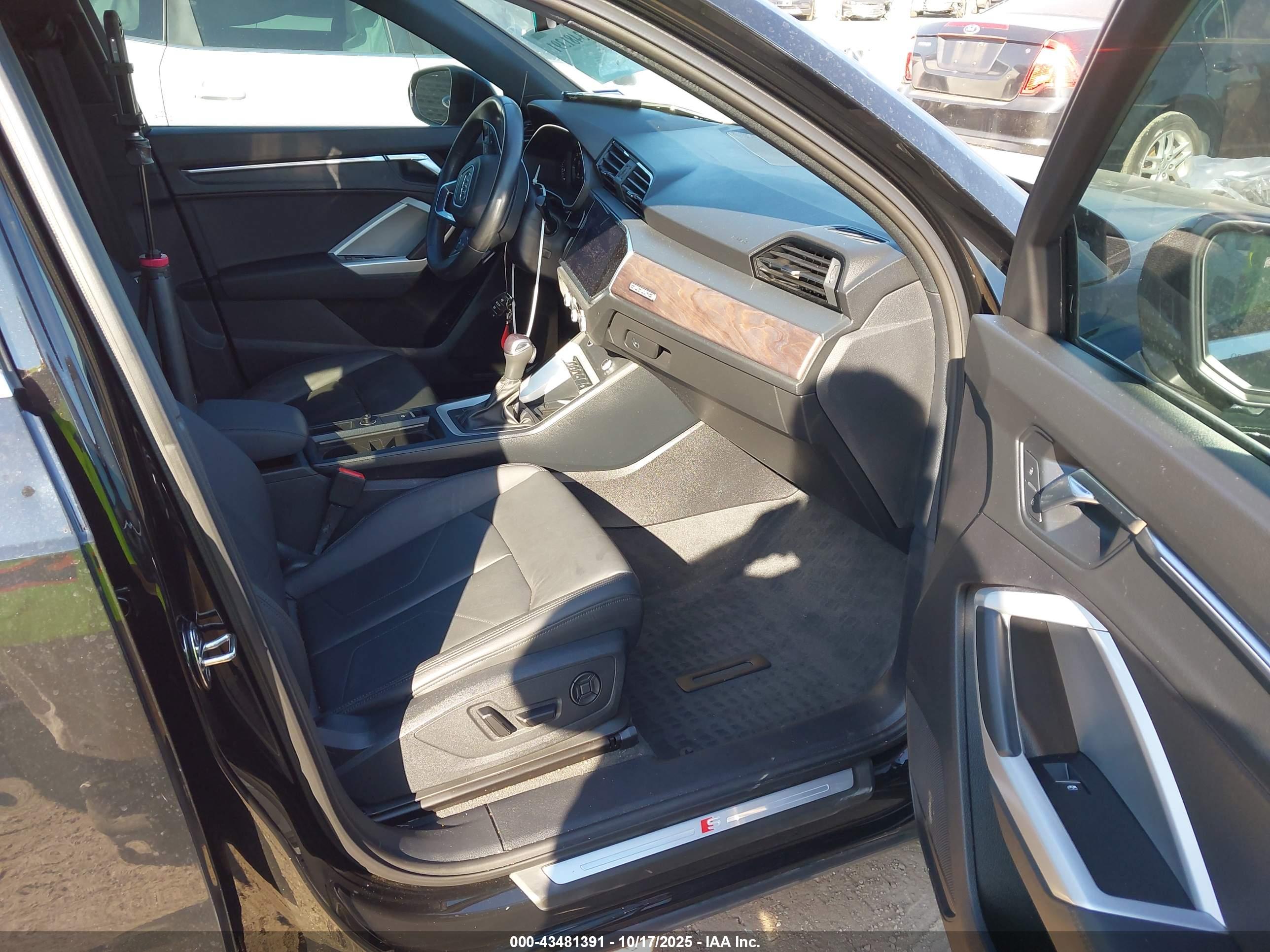 AUDI Q3 image 5