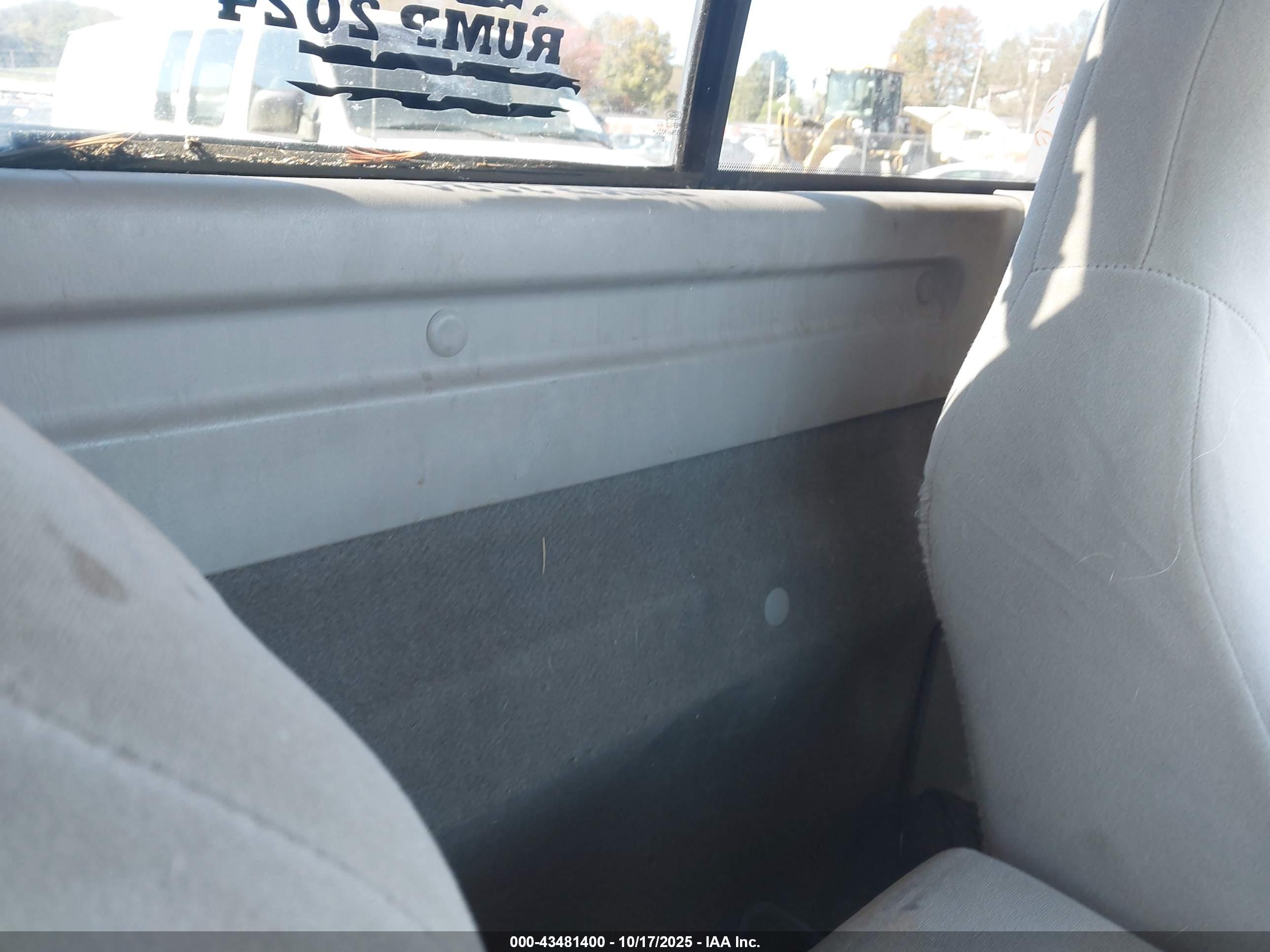FORD F-150 image 8
