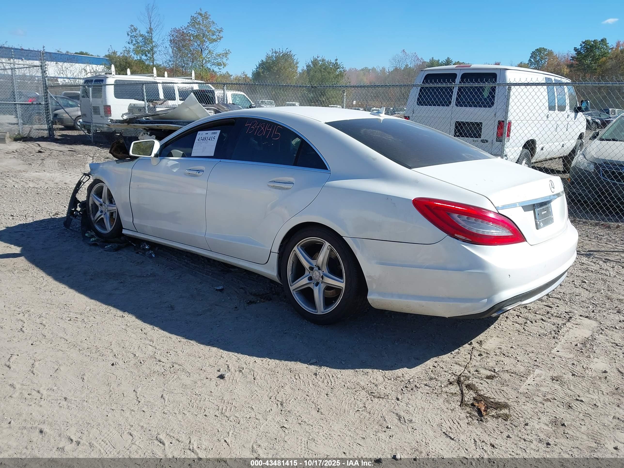 MERCEDES-BENZ CLS image 3
