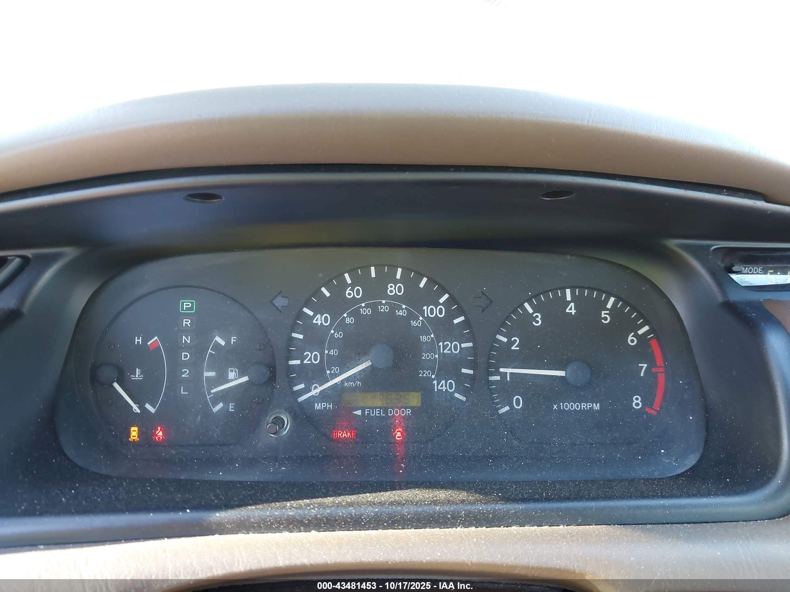 TOYOTA CAMRY image 7