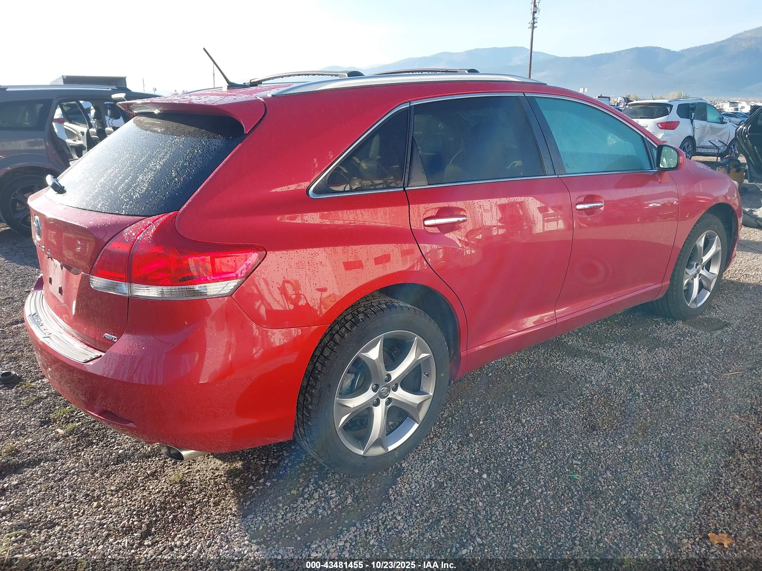 TOYOTA VENZA image 4