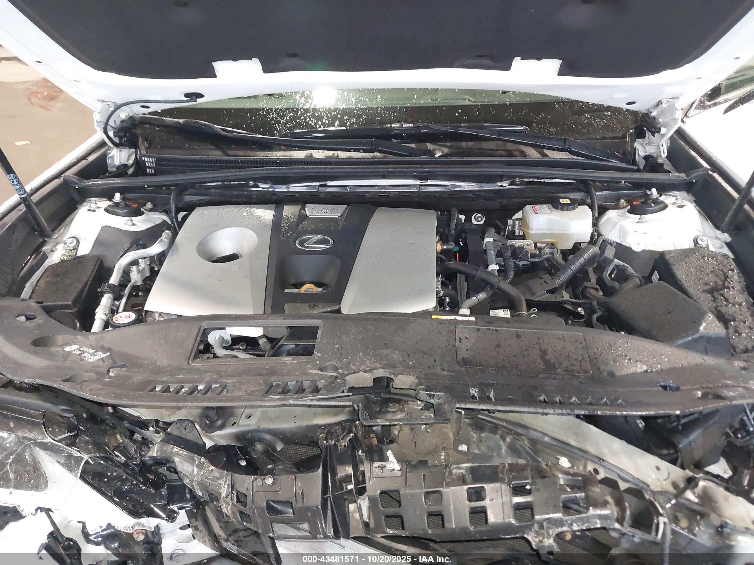 LEXUS ES image 10