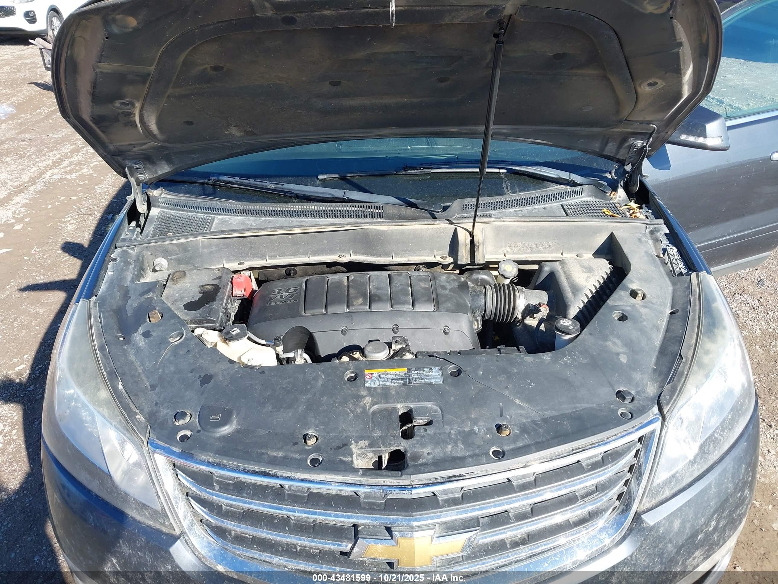 CHEVROLET TRAVERSE image 10