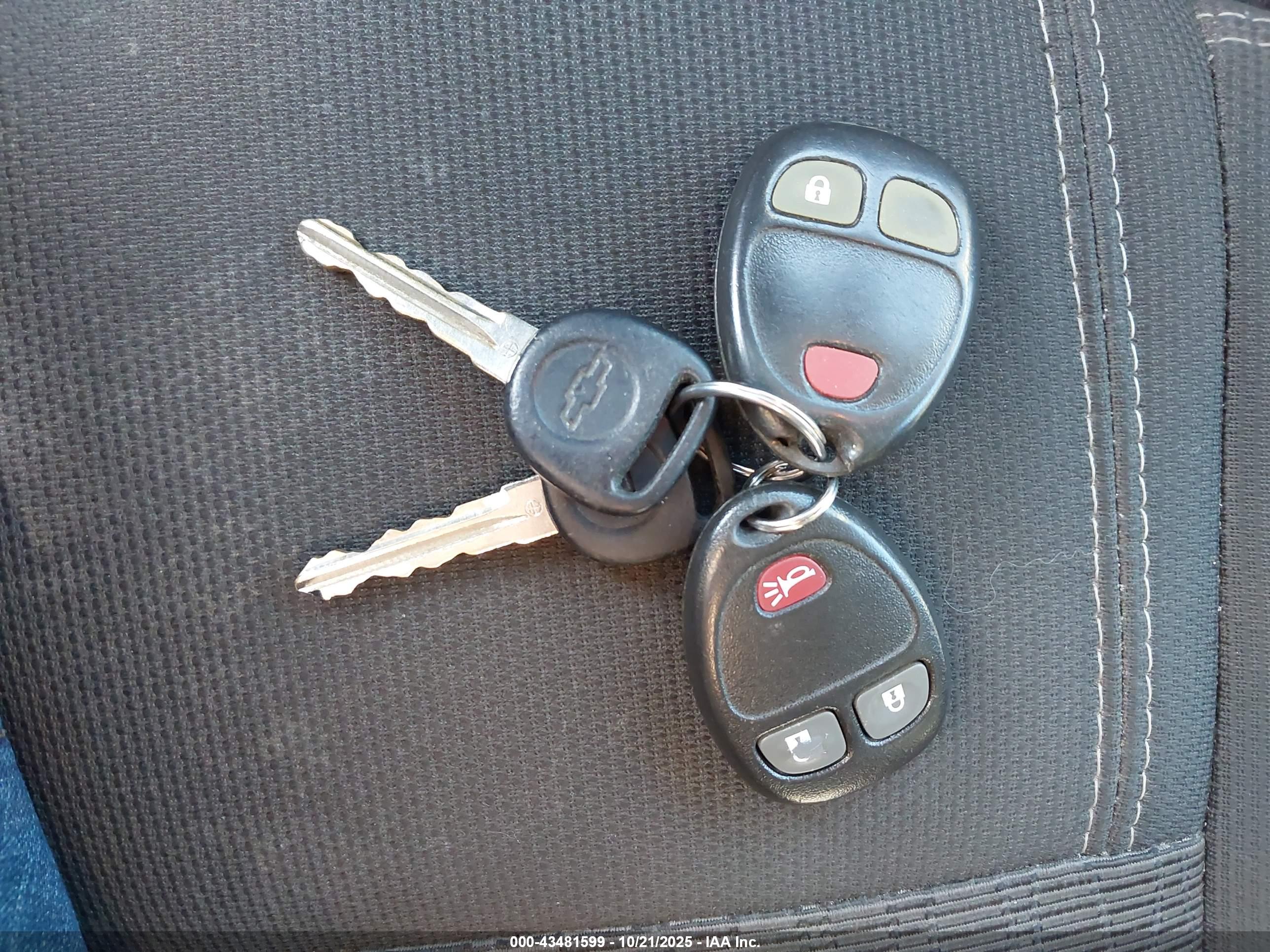 CHEVROLET TRAVERSE image 11