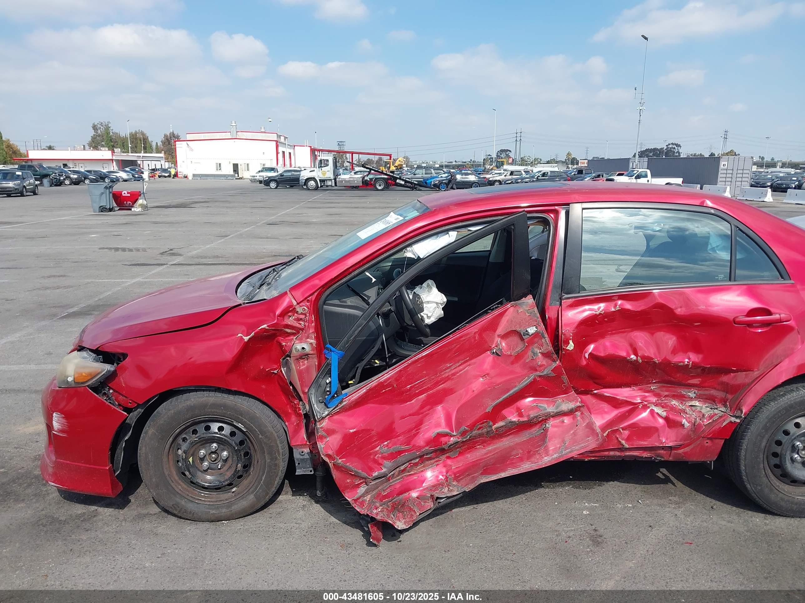 TOYOTA COROLLA image 6