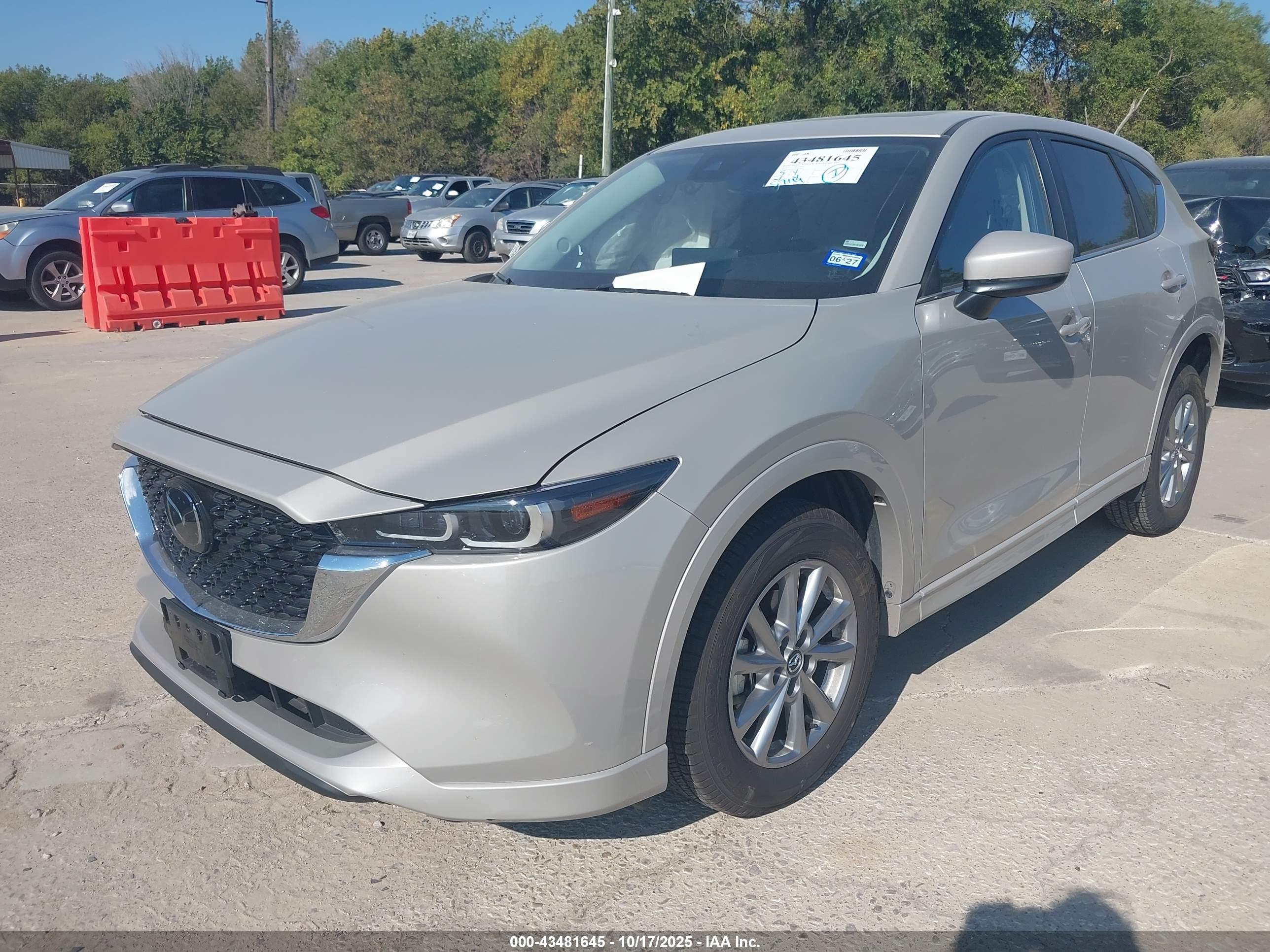 MAZDA CX-5 image 2
