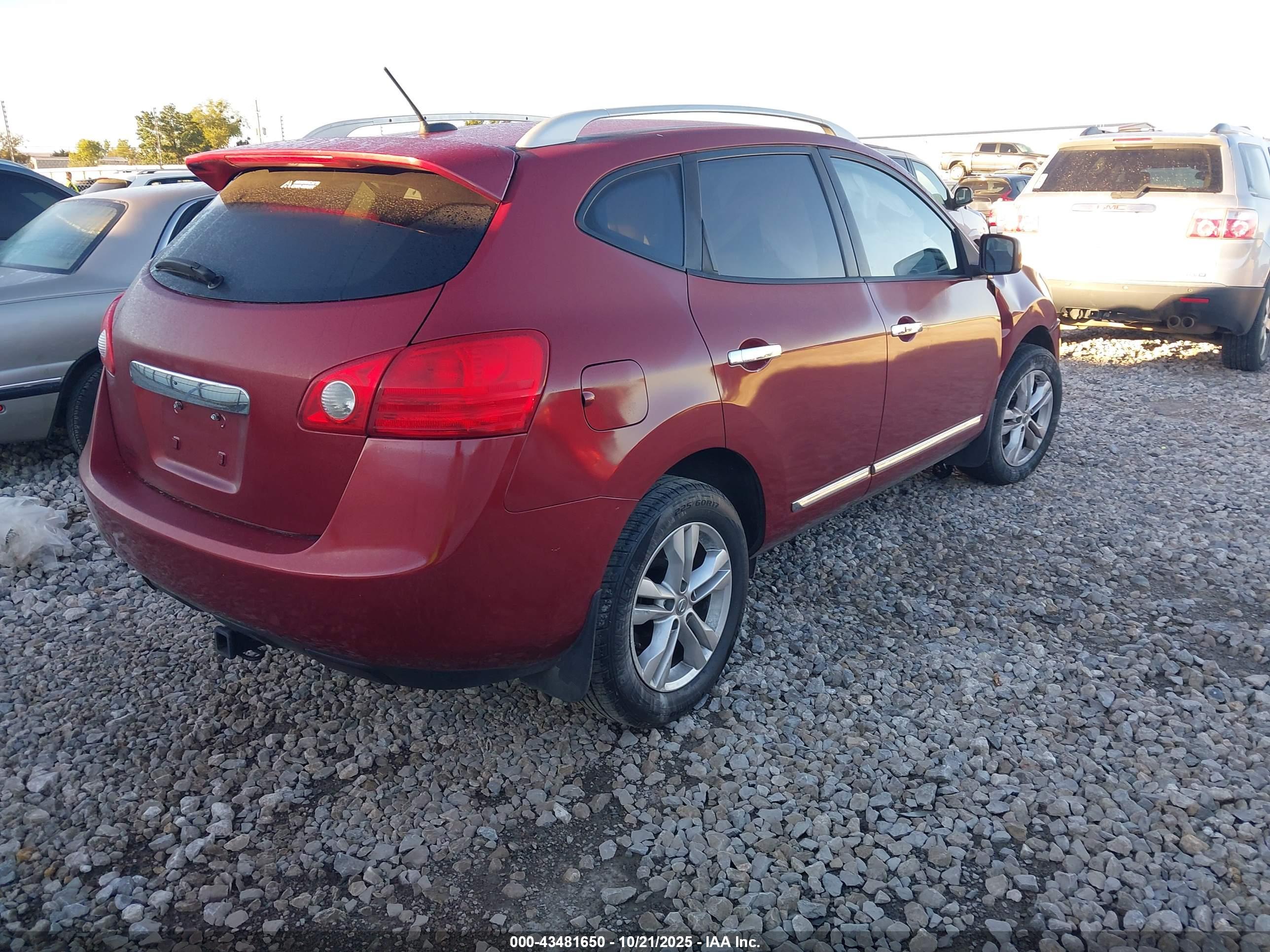 NISSAN ROGUE image 4