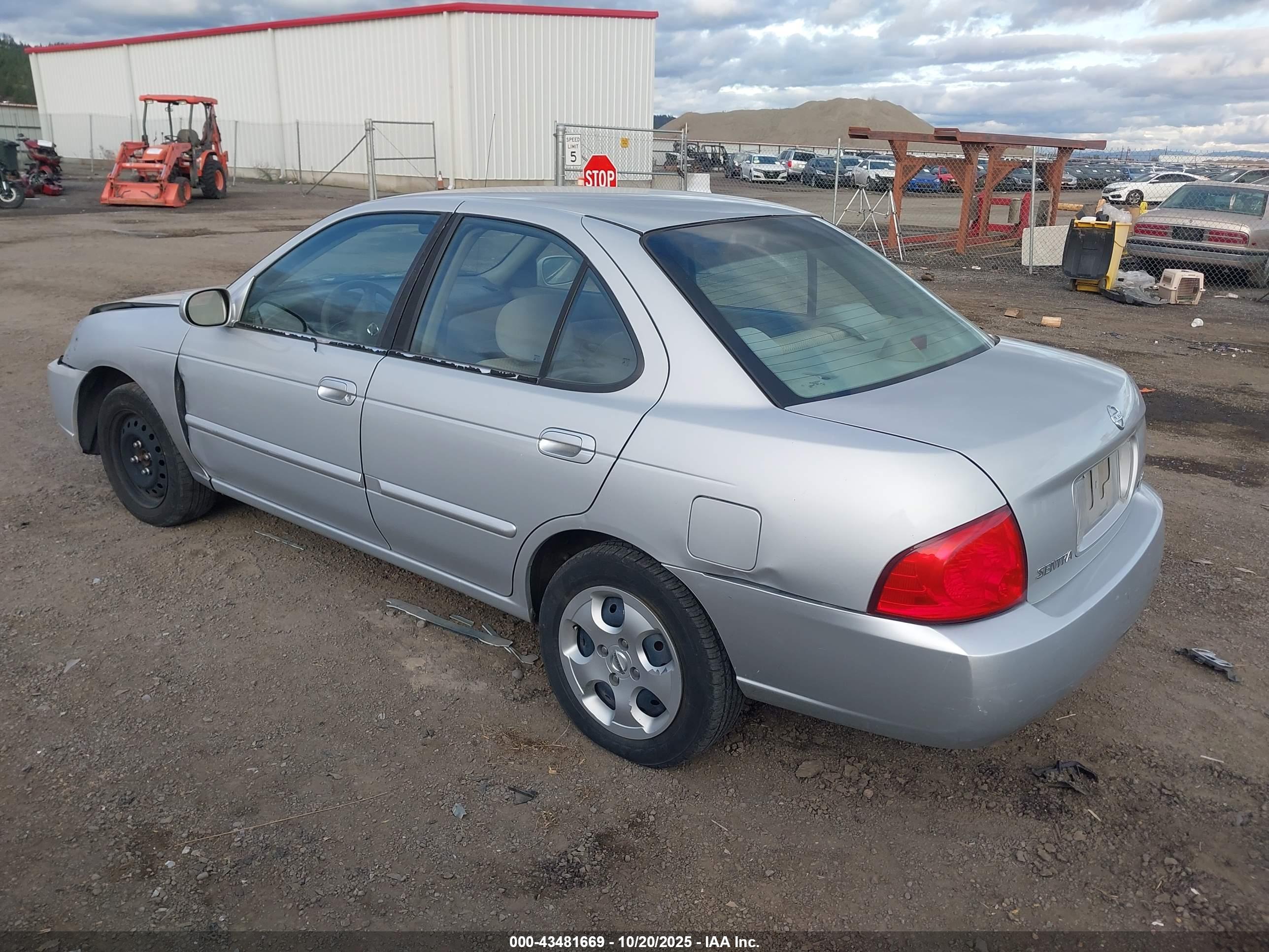 NISSAN SENTRA image 3