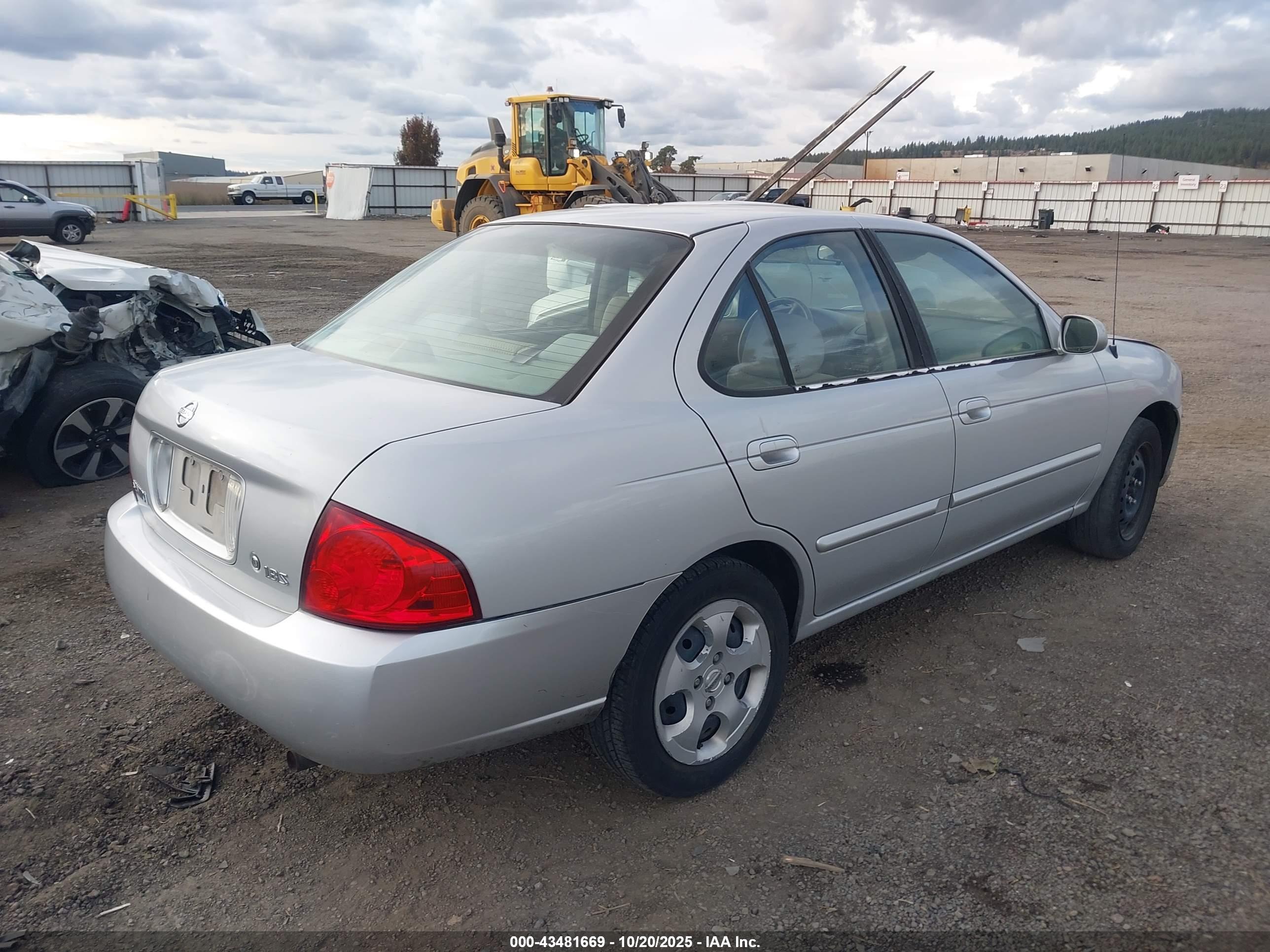 NISSAN SENTRA image 4