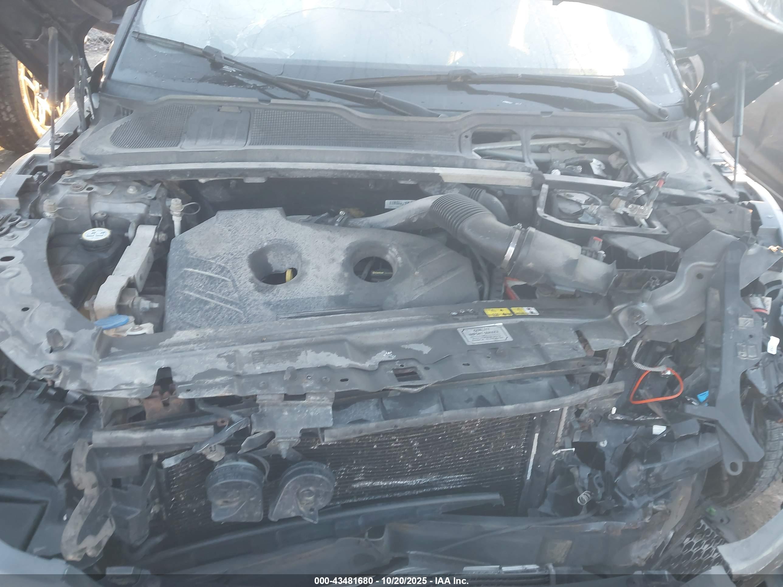 LAND ROVER image 10