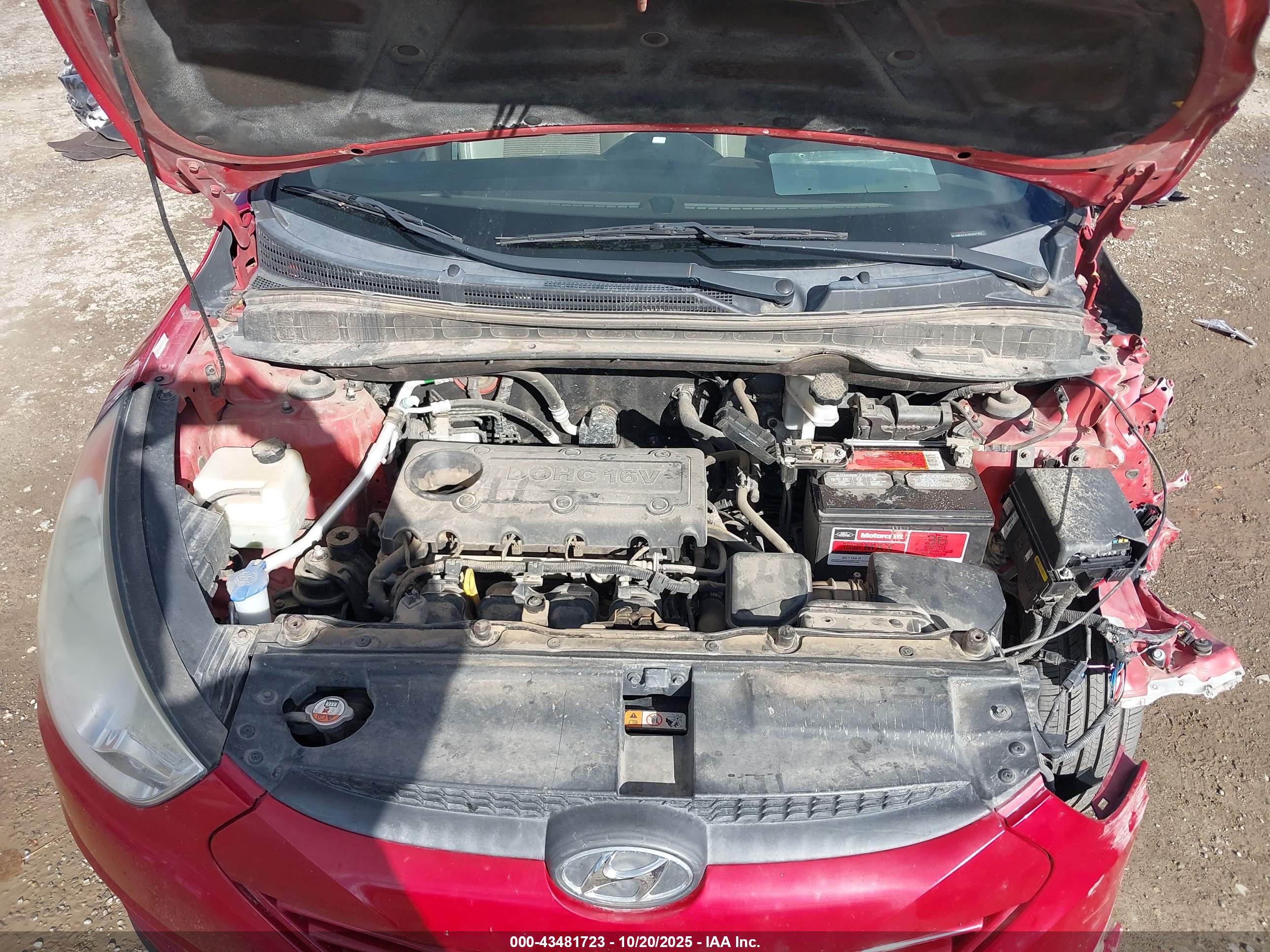 HYUNDAI TUCSON image 10