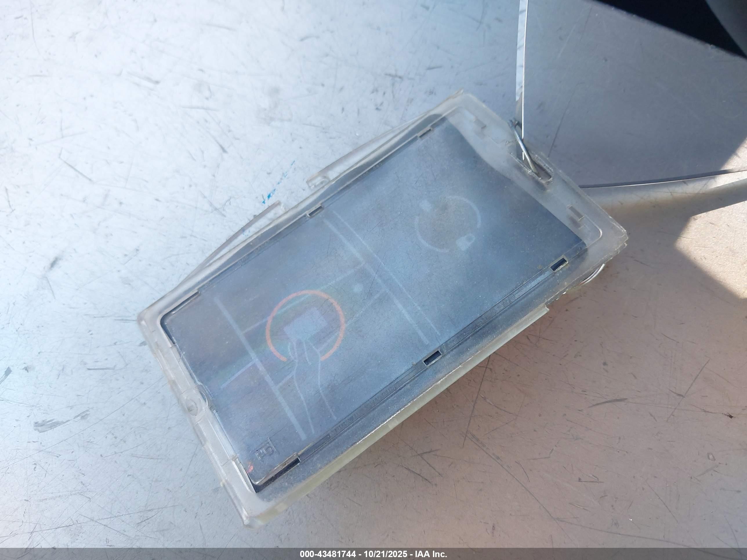 TESLA MODEL image 11