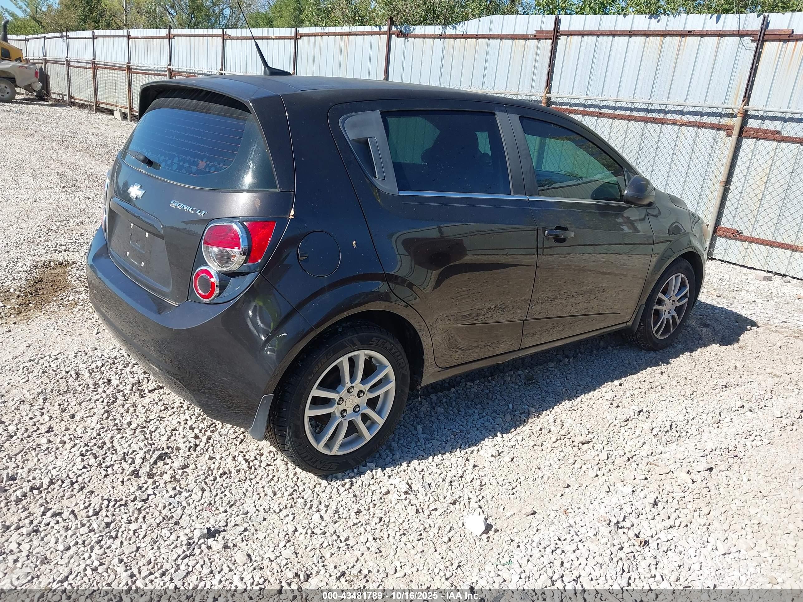 CHEVROLET SONIC image 4