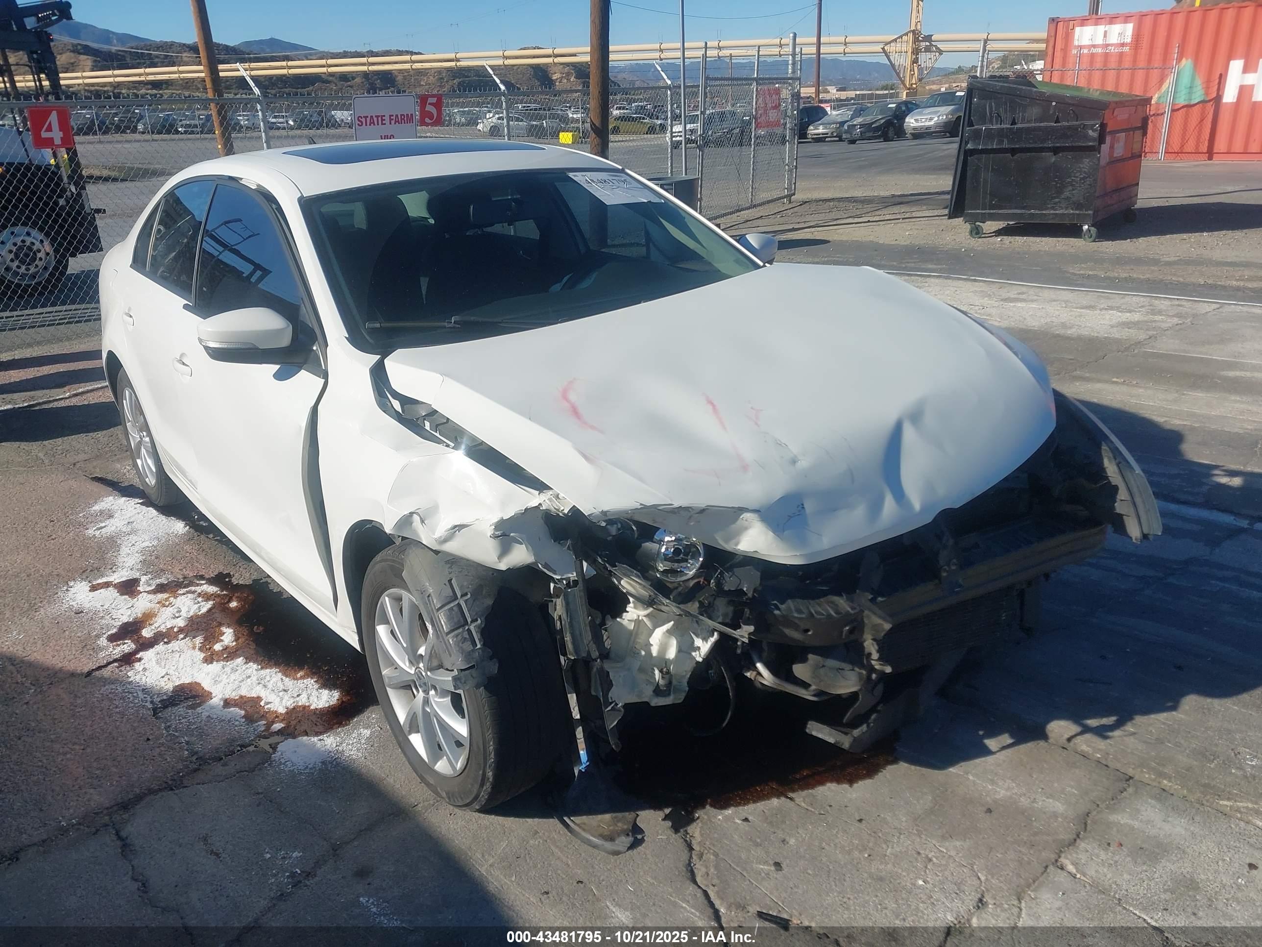 VOLKSWAGEN JETTA image 6