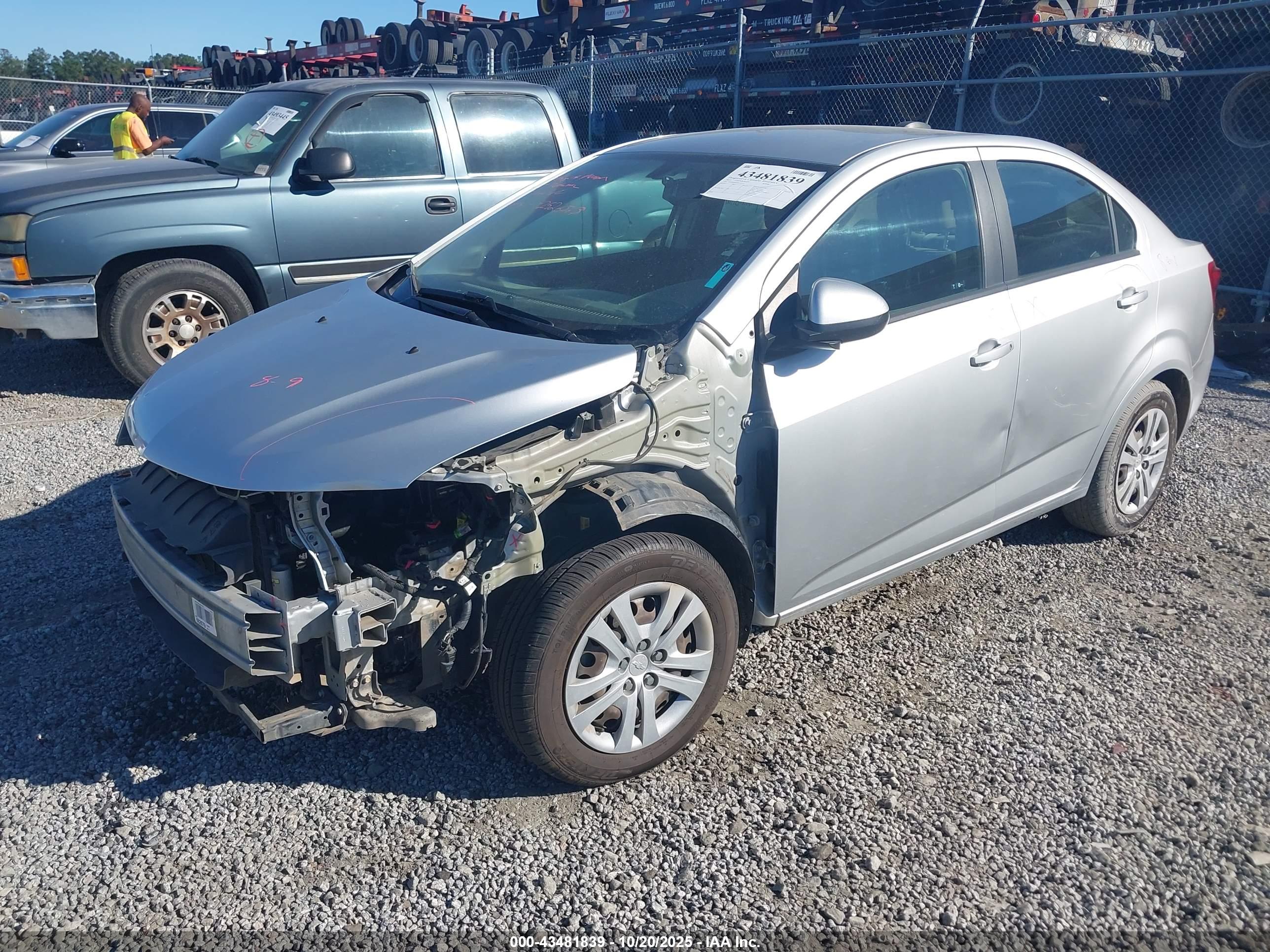 CHEVROLET SONIC image 2