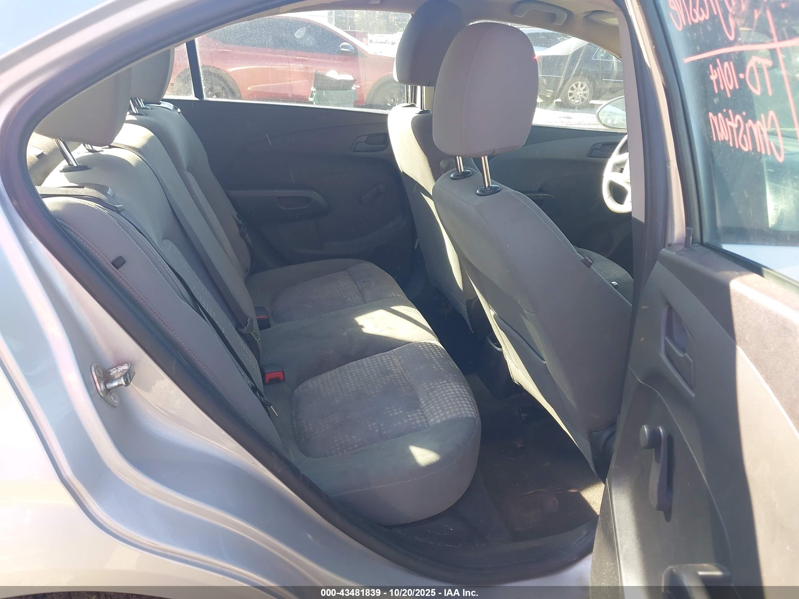 CHEVROLET SONIC image 8