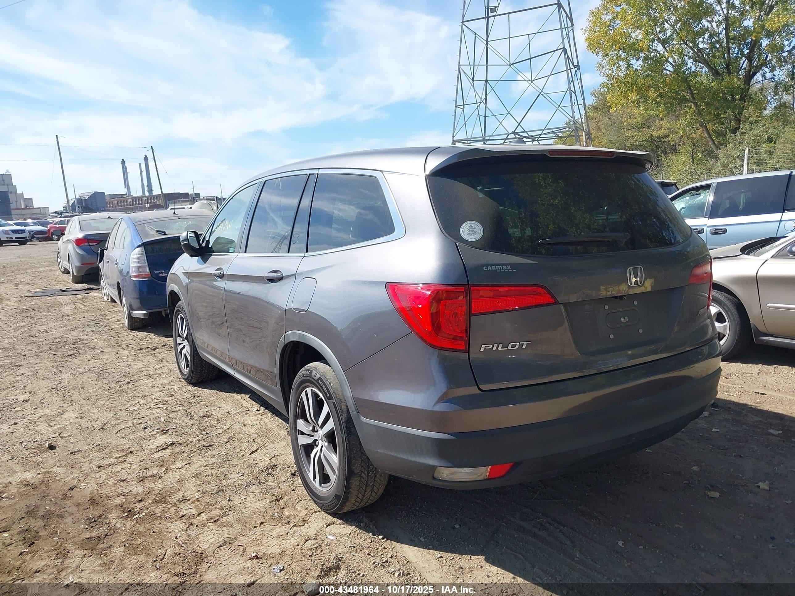 HONDA PILOT image 3