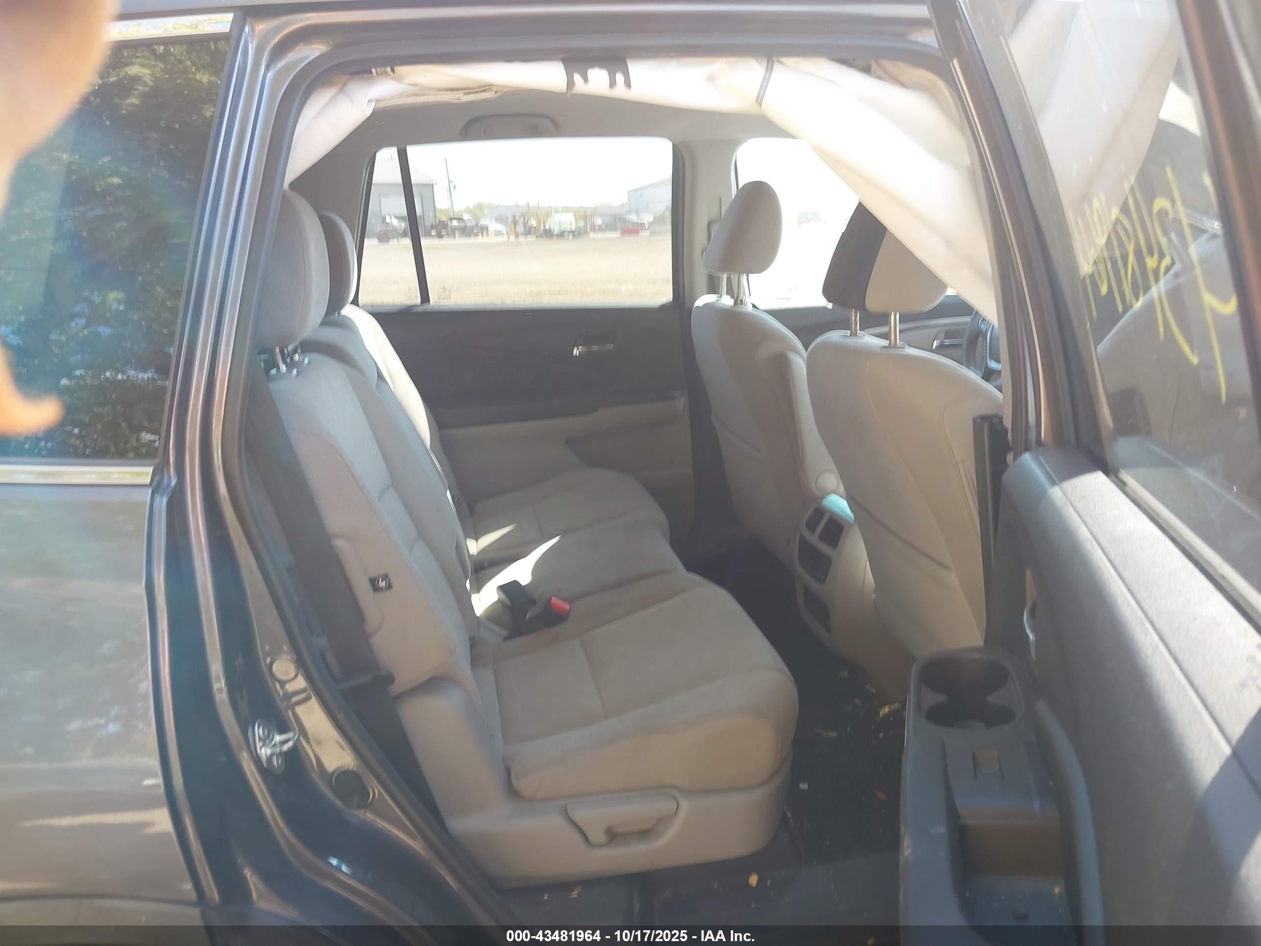 HONDA PILOT image 8
