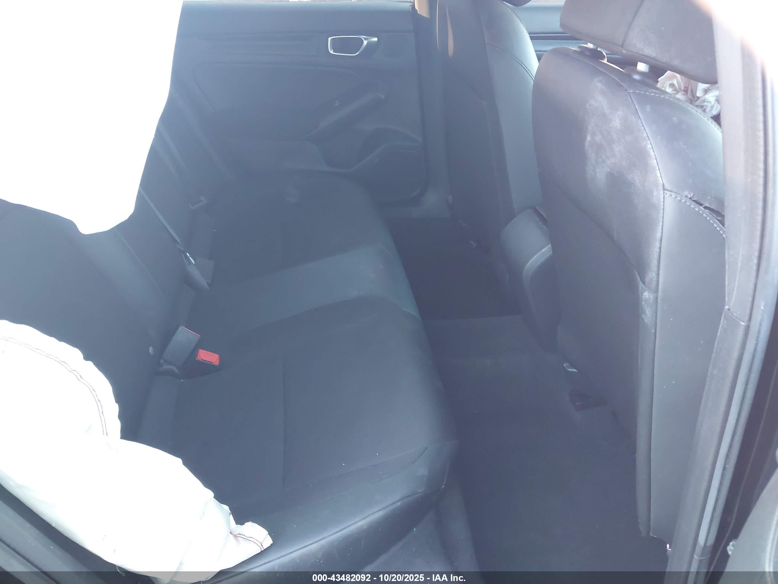 HONDA CIVIC image 8