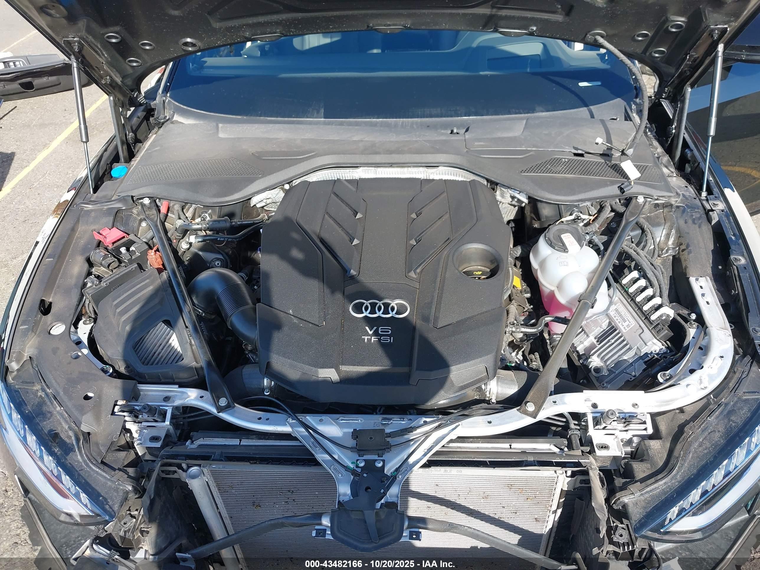 AUDI A8 image 10