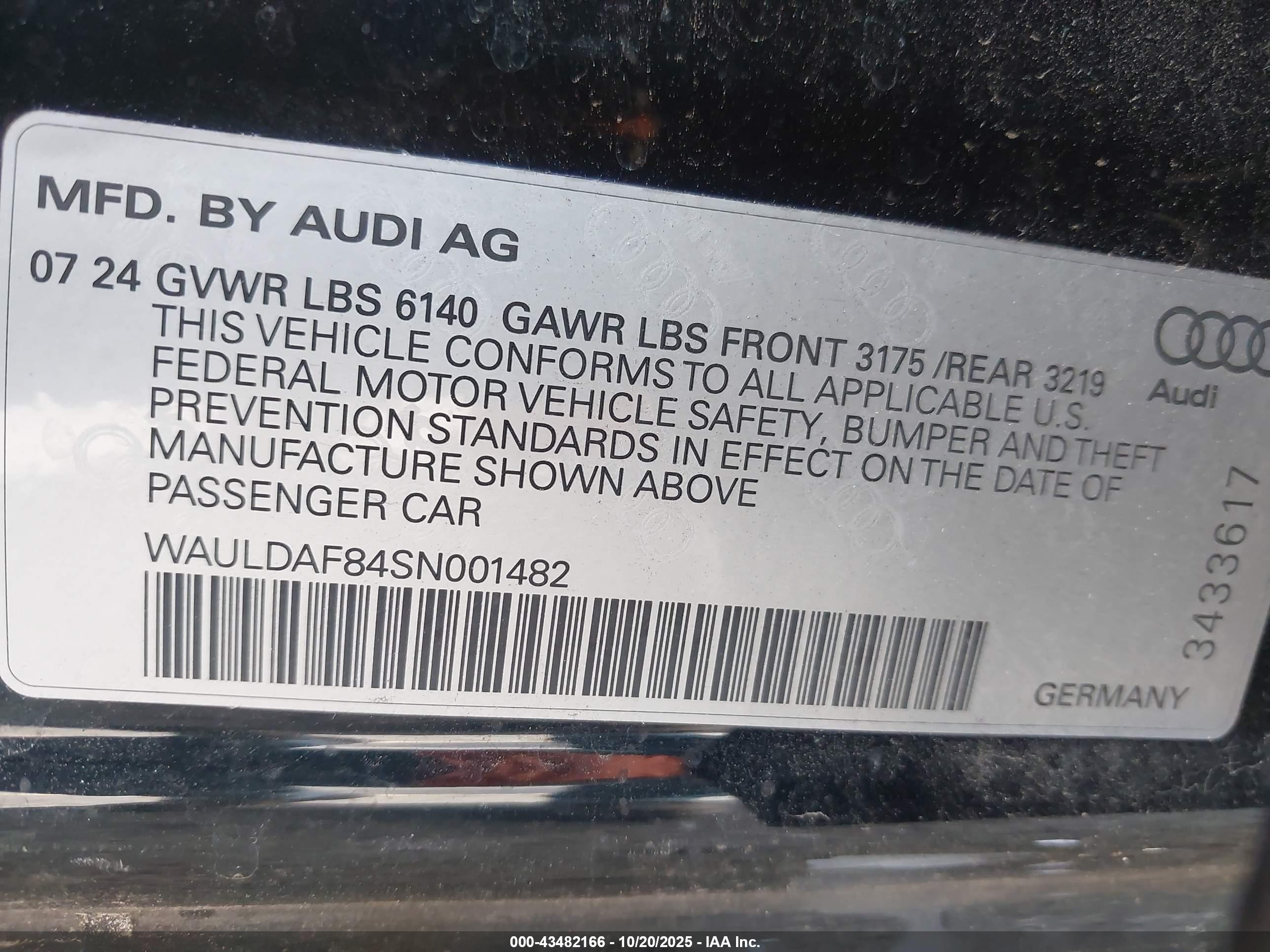 AUDI A8 image 9