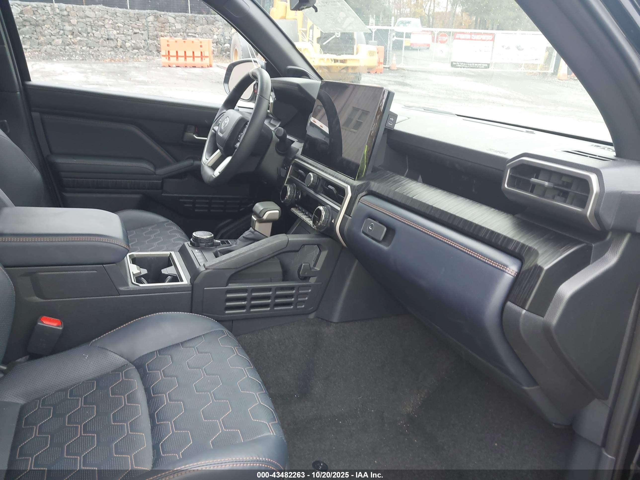 TOYOTA 4RUNNER image 5