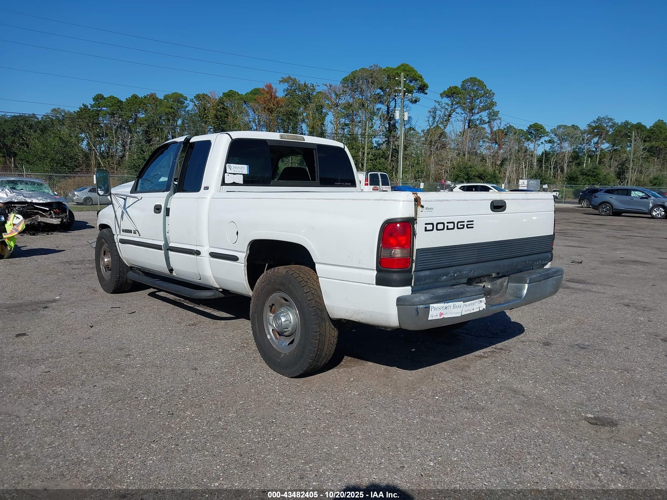 DODGE RAM image 3
