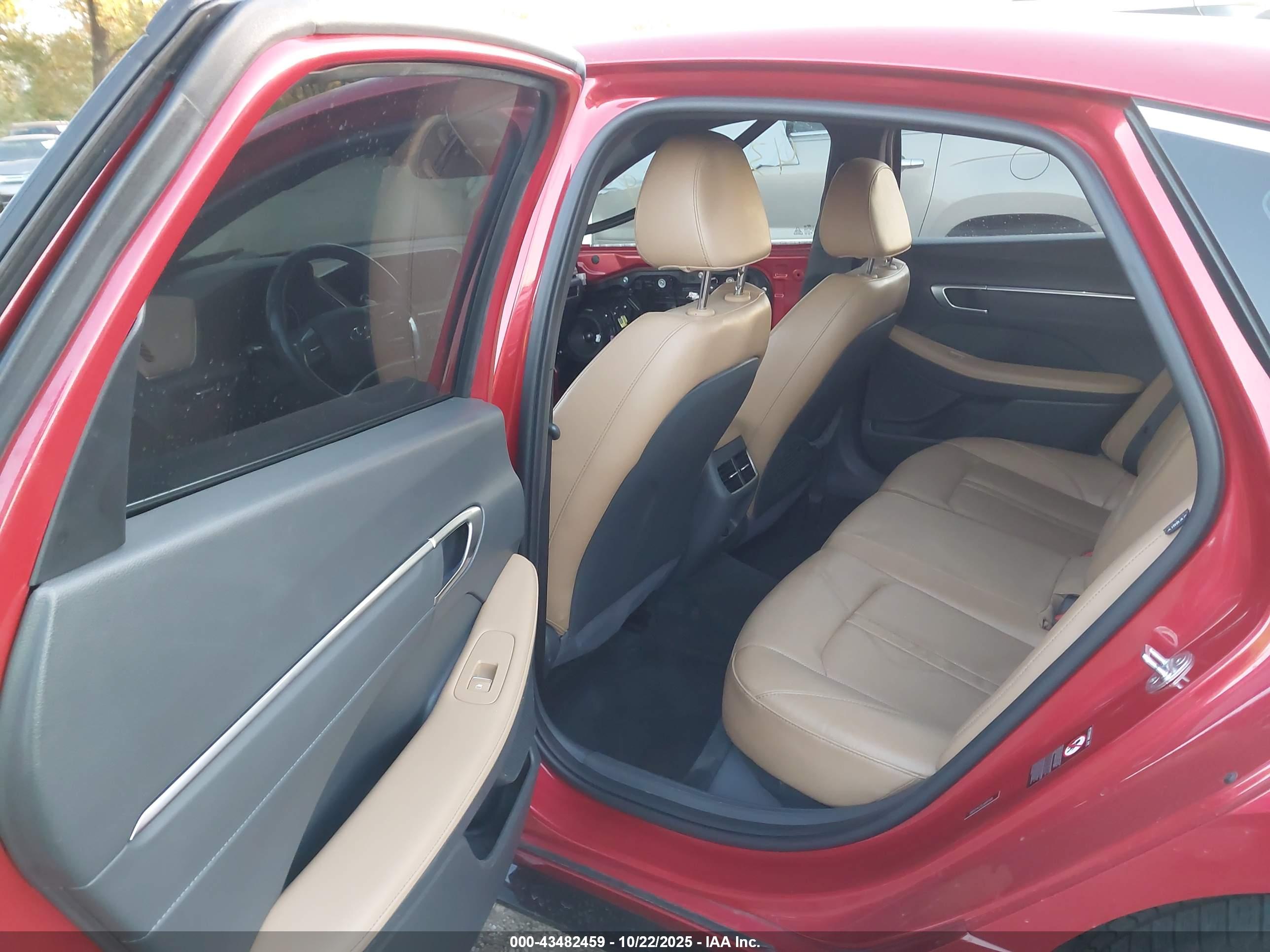 HYUNDAI SONATA image 8